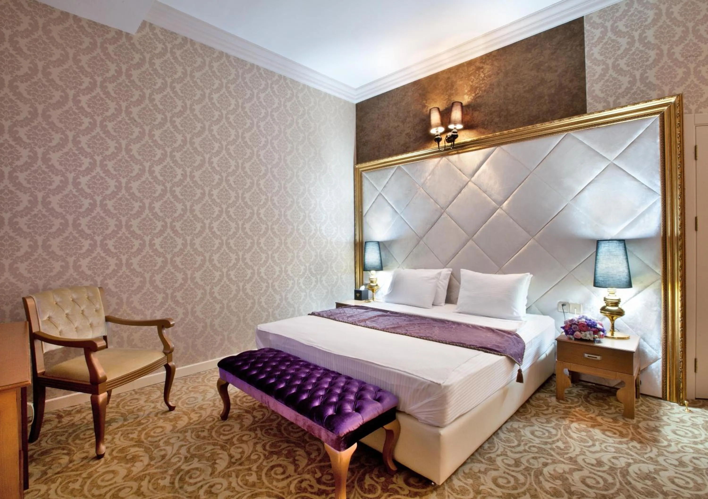 Bedroom, Bed in Teatro Boutique Hotel