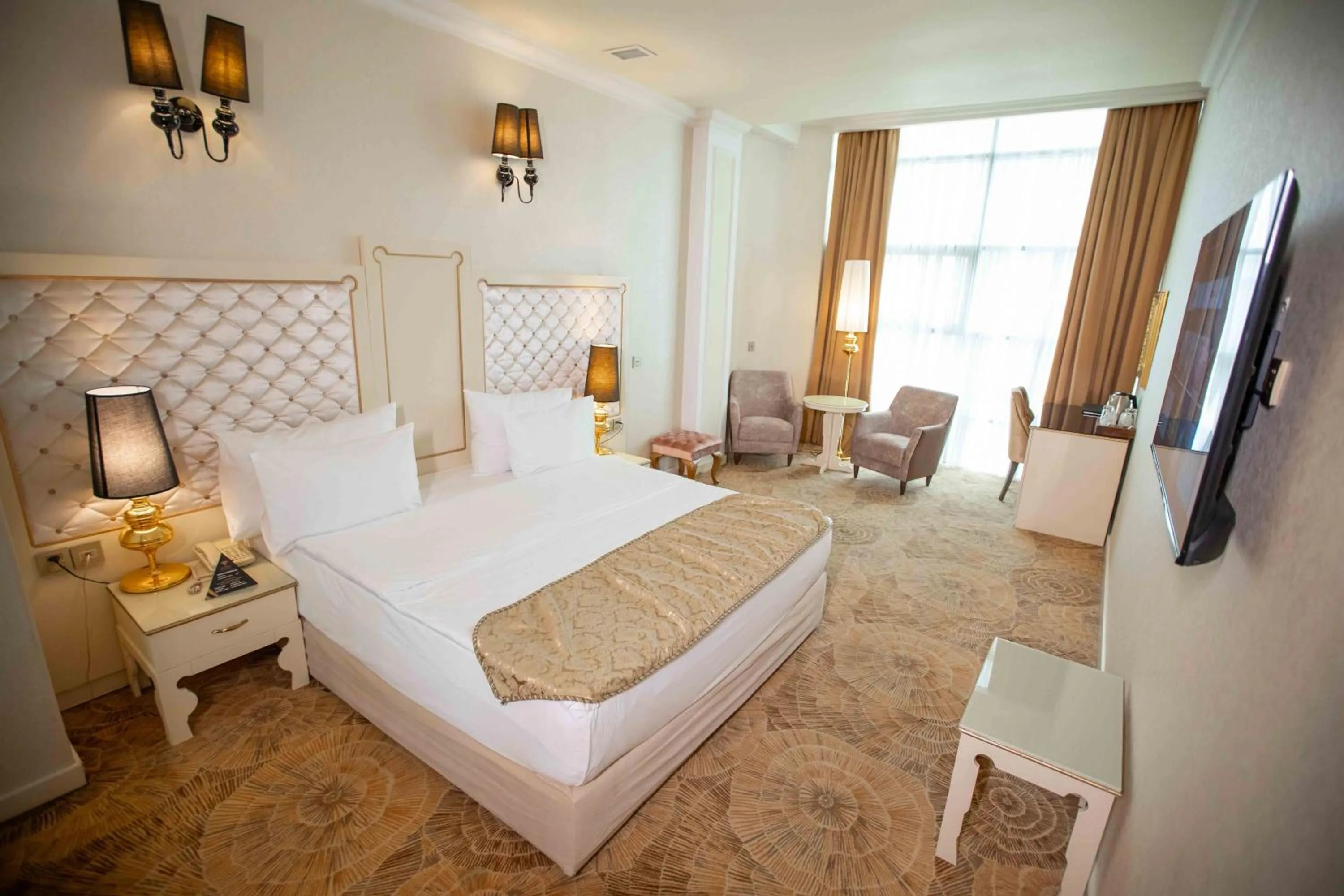 Bed in Teatro Boutique Hotel