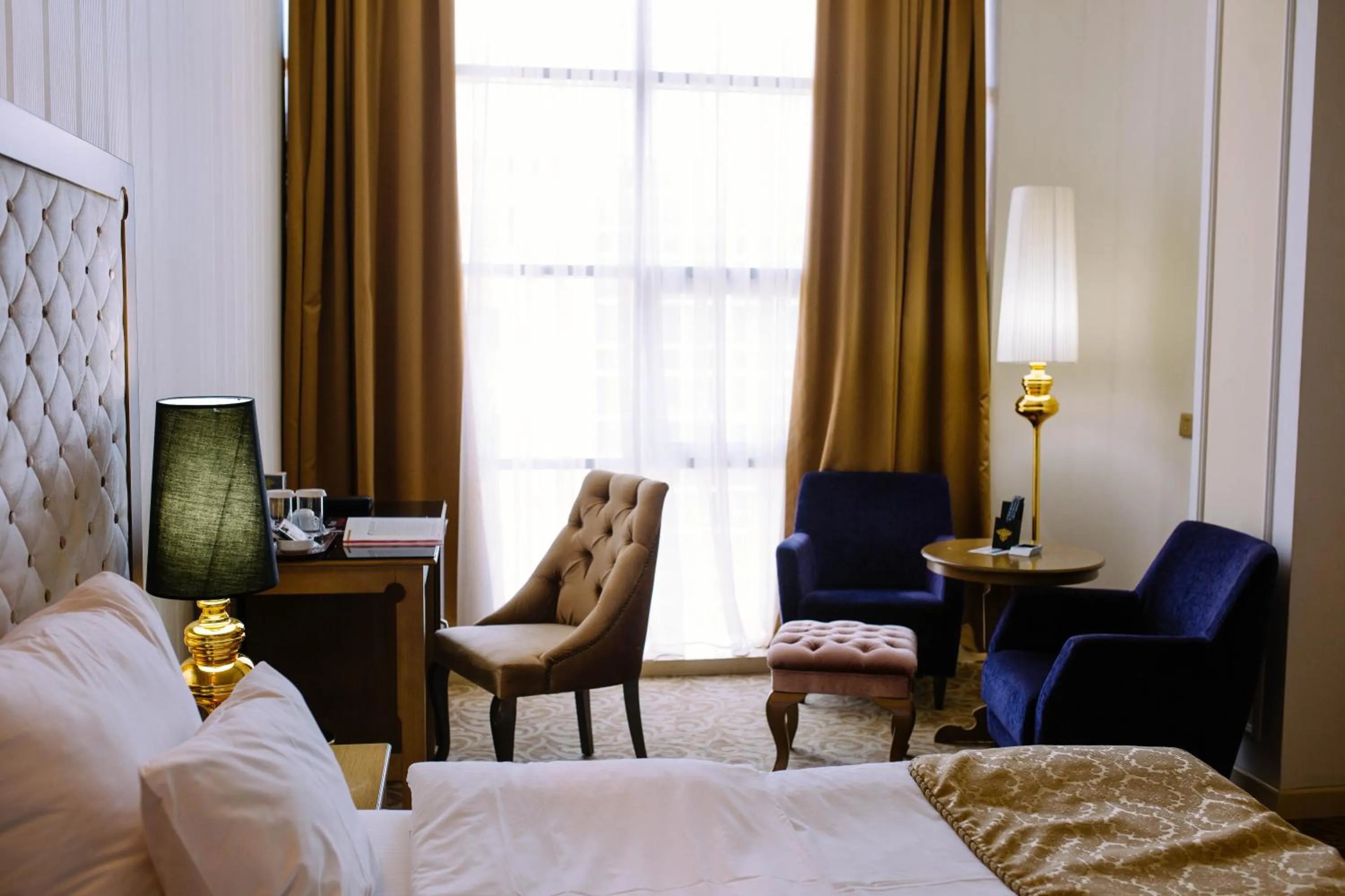 Bed in Teatro Boutique Hotel