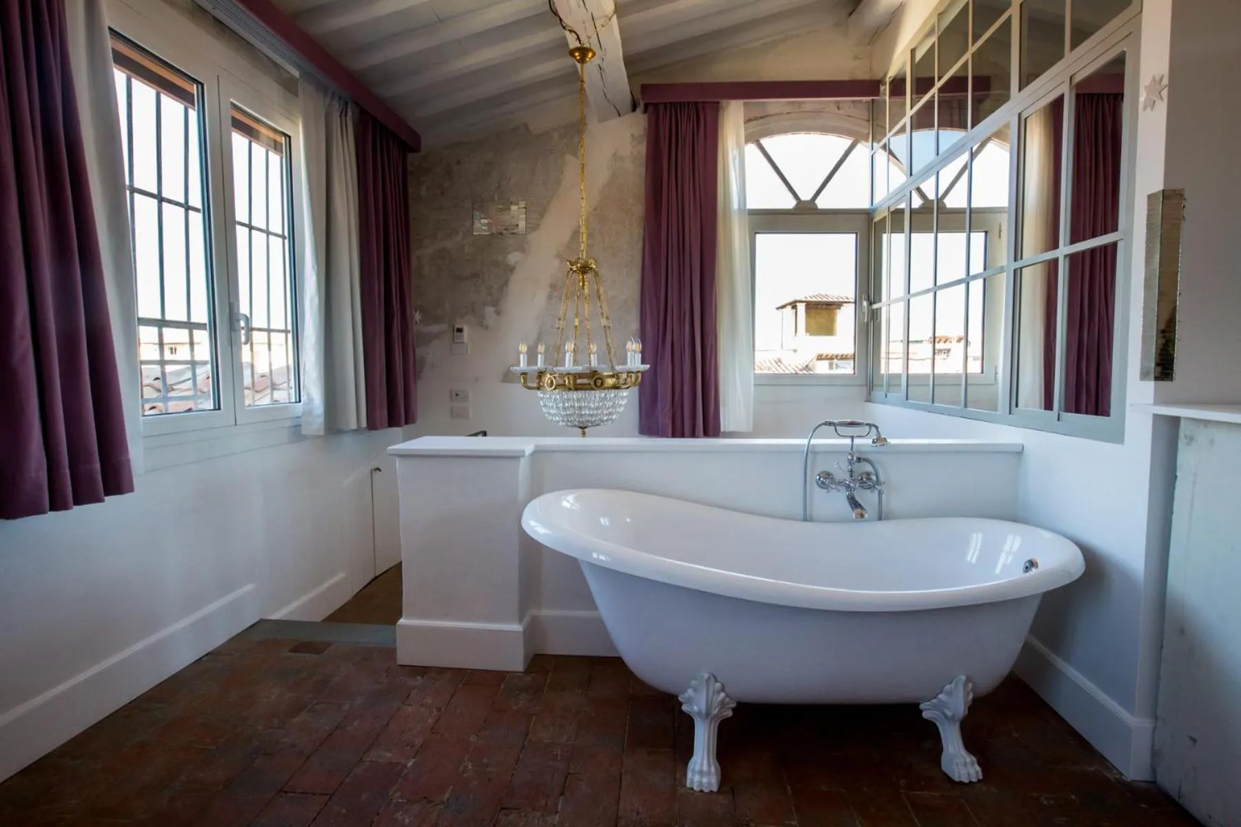 Bedroom in Oltrarno Splendid