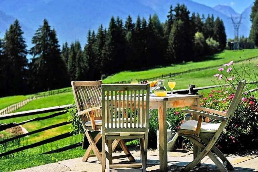 Garden in Hotel Naturoase Schwemmerhof