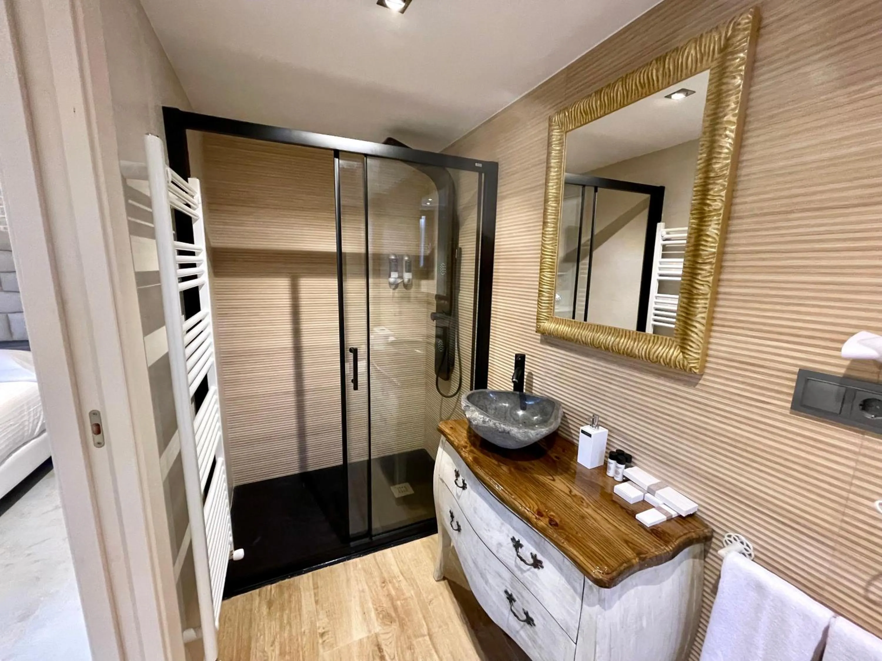 Bathroom in Akla Hotel Suites Valles Pasiegos