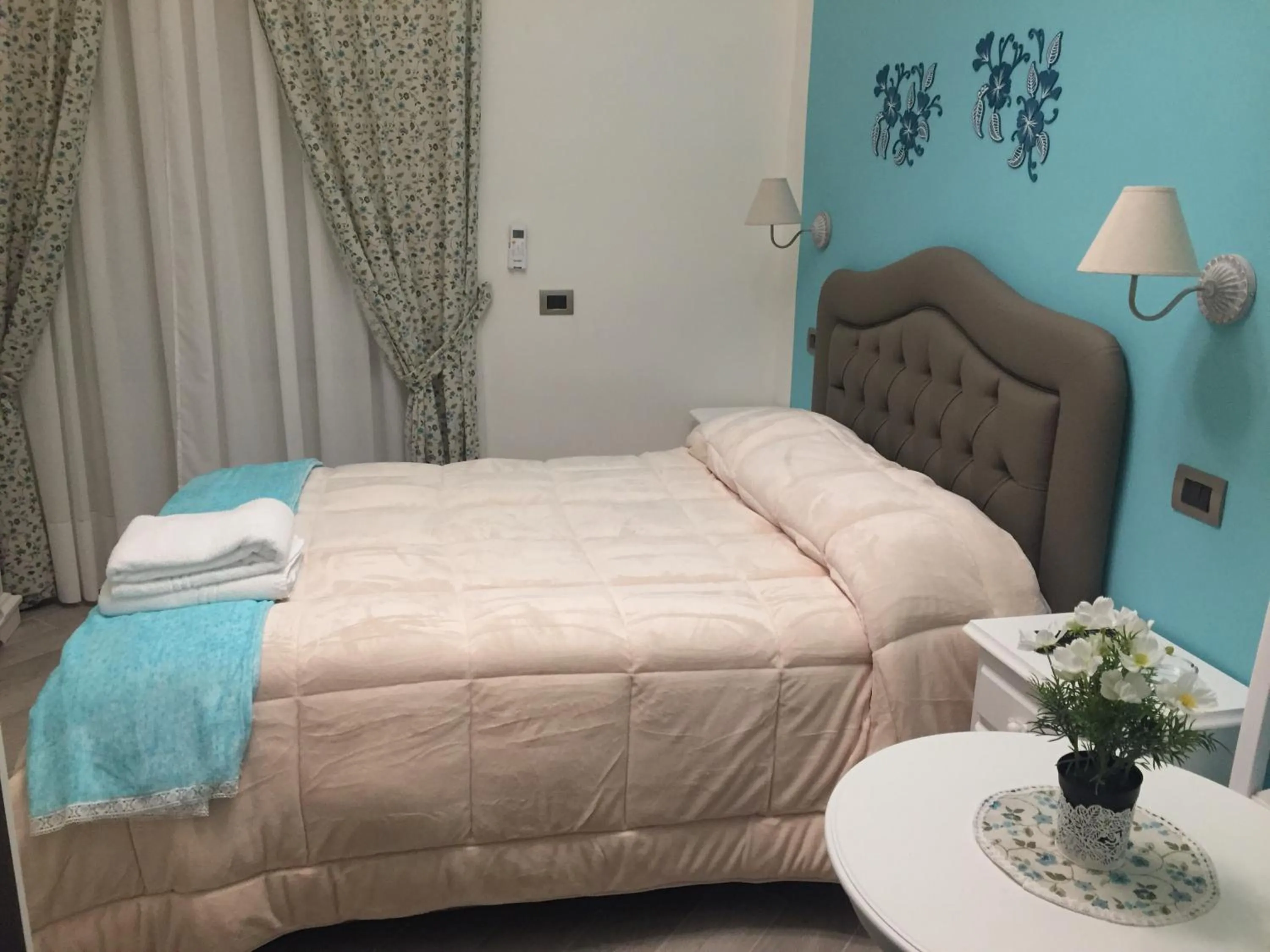 Bedroom, Bed in B&B Le Stanze di Santa Chiara