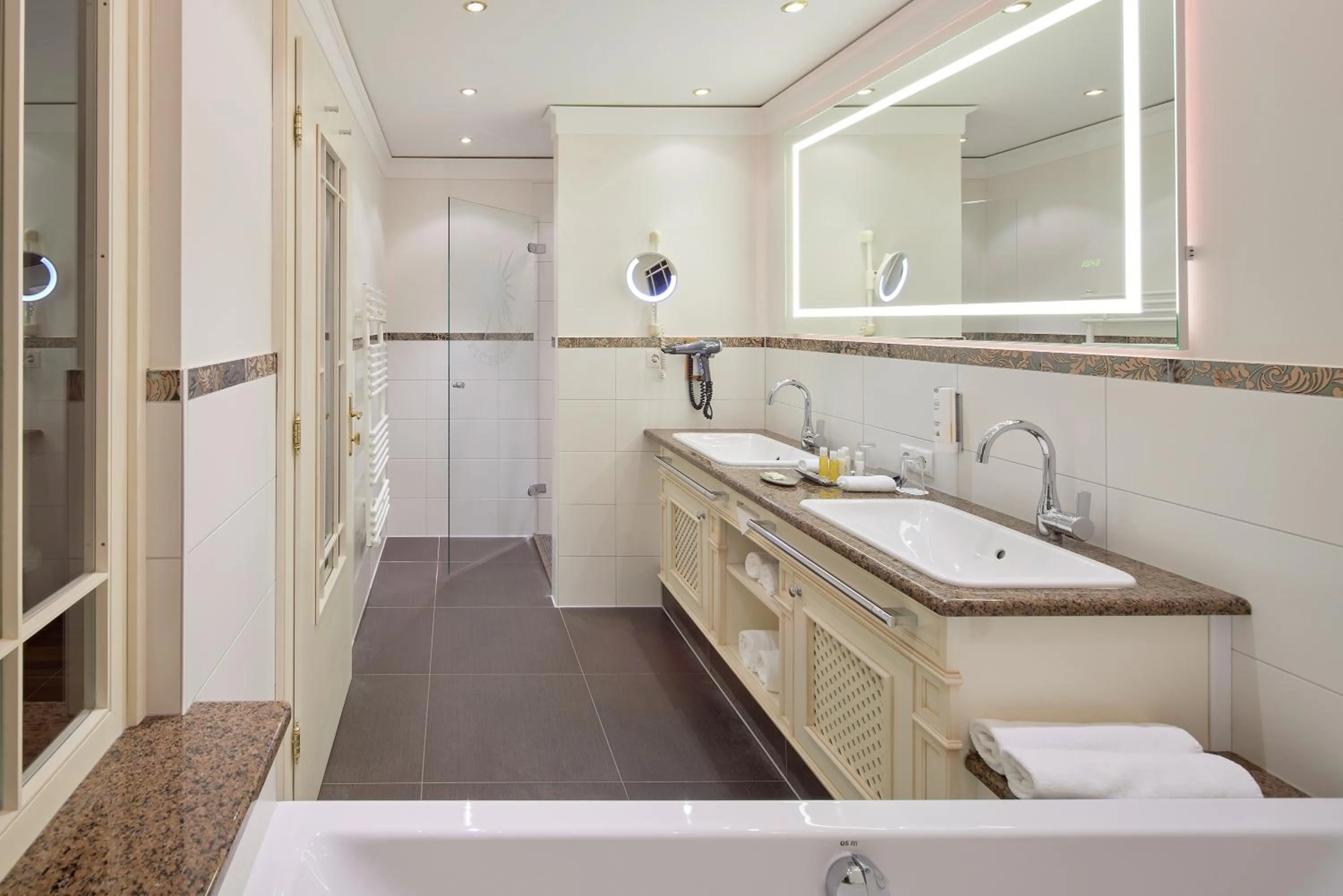 Bathroom in Wellness- & Sporthotel Jagdhof