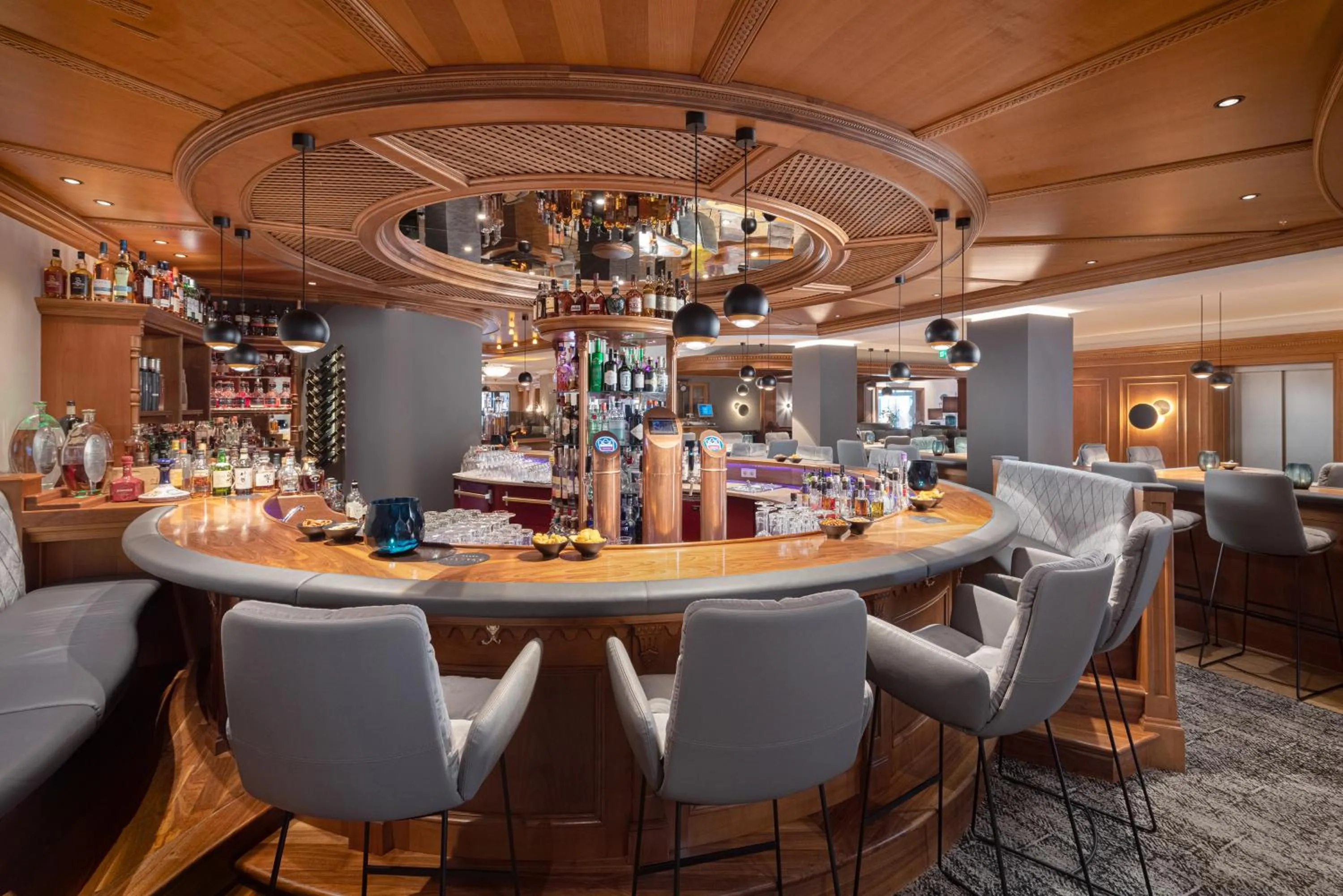 Lounge or bar in Wellness- & Sporthotel Jagdhof