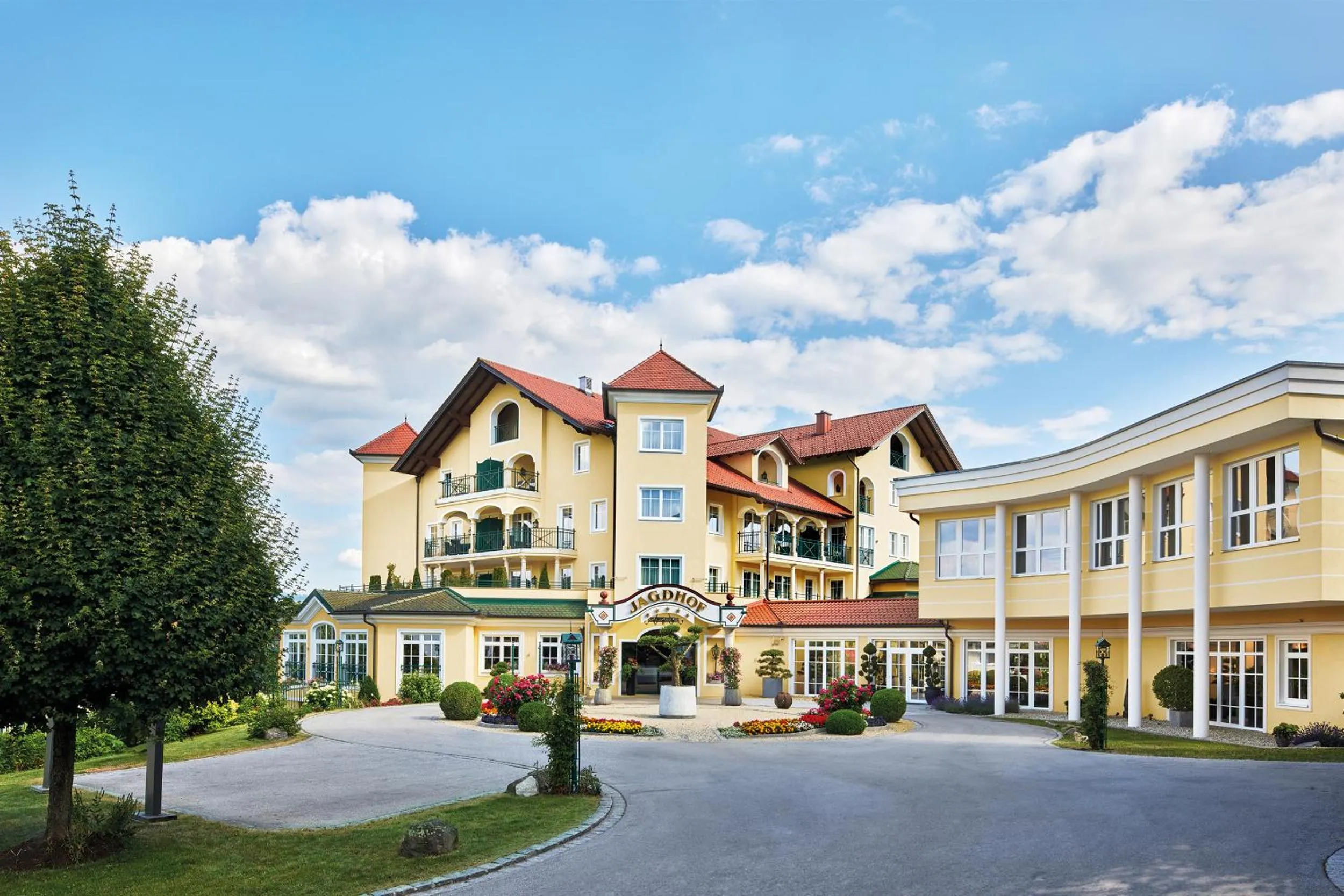 Property building in Wellness- & Sporthotel Jagdhof