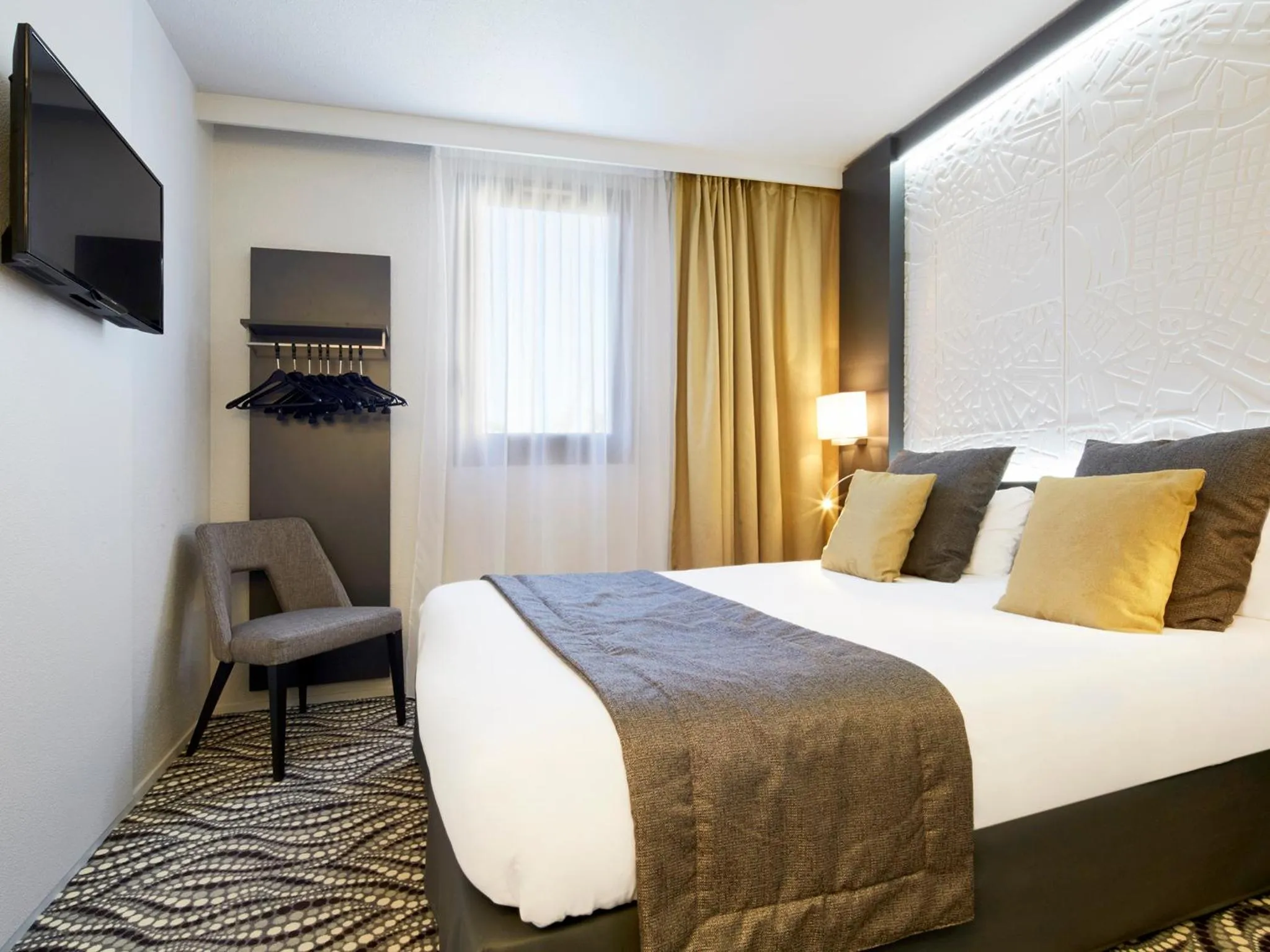 Bedroom, Bed in Kyriad Paris Ouest - Bezons La Défense