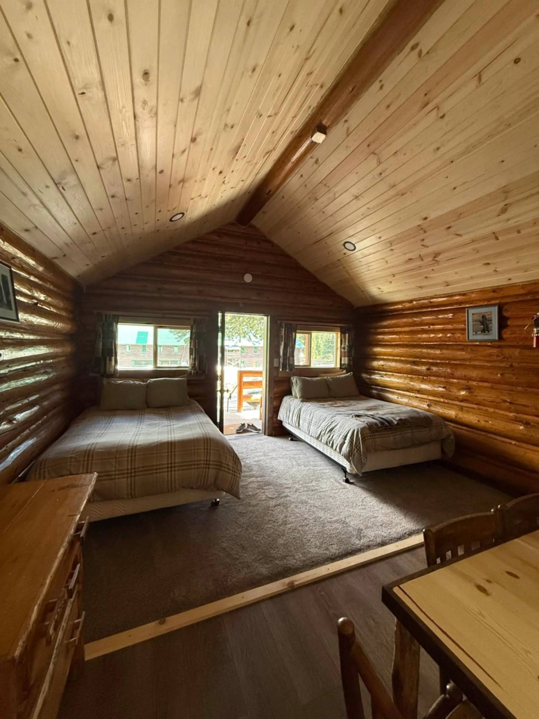 Bed in Silver Gate Lodging