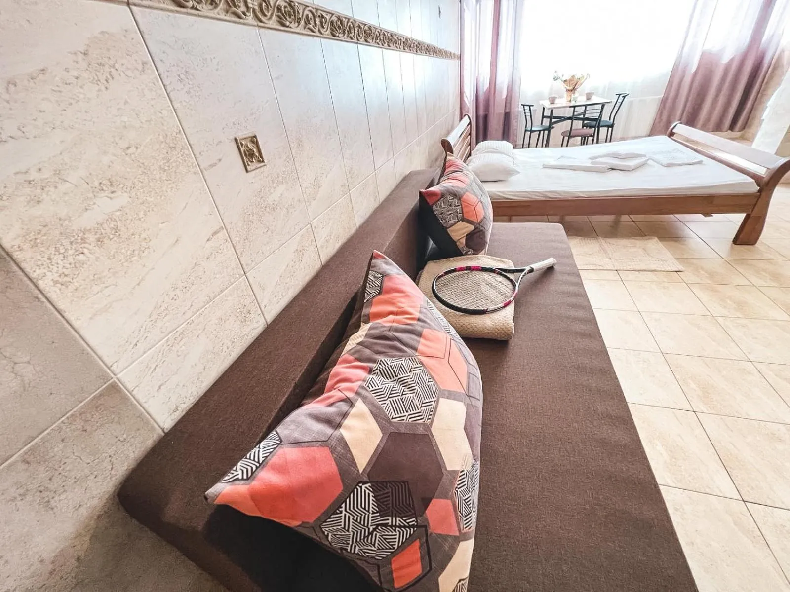 Living room, Bed in Pechersk House