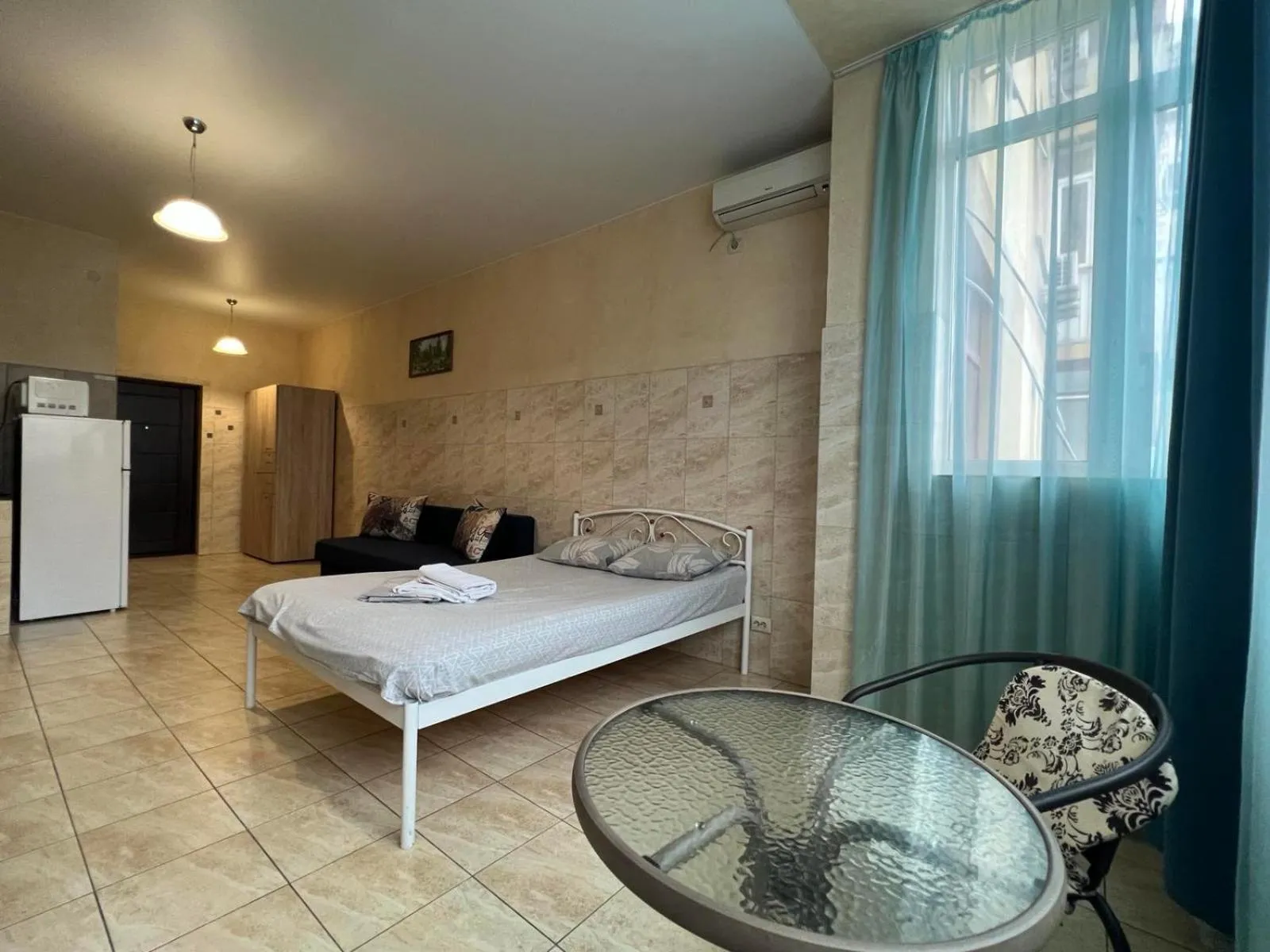 Photo of the whole room, Bed in Pechersk House