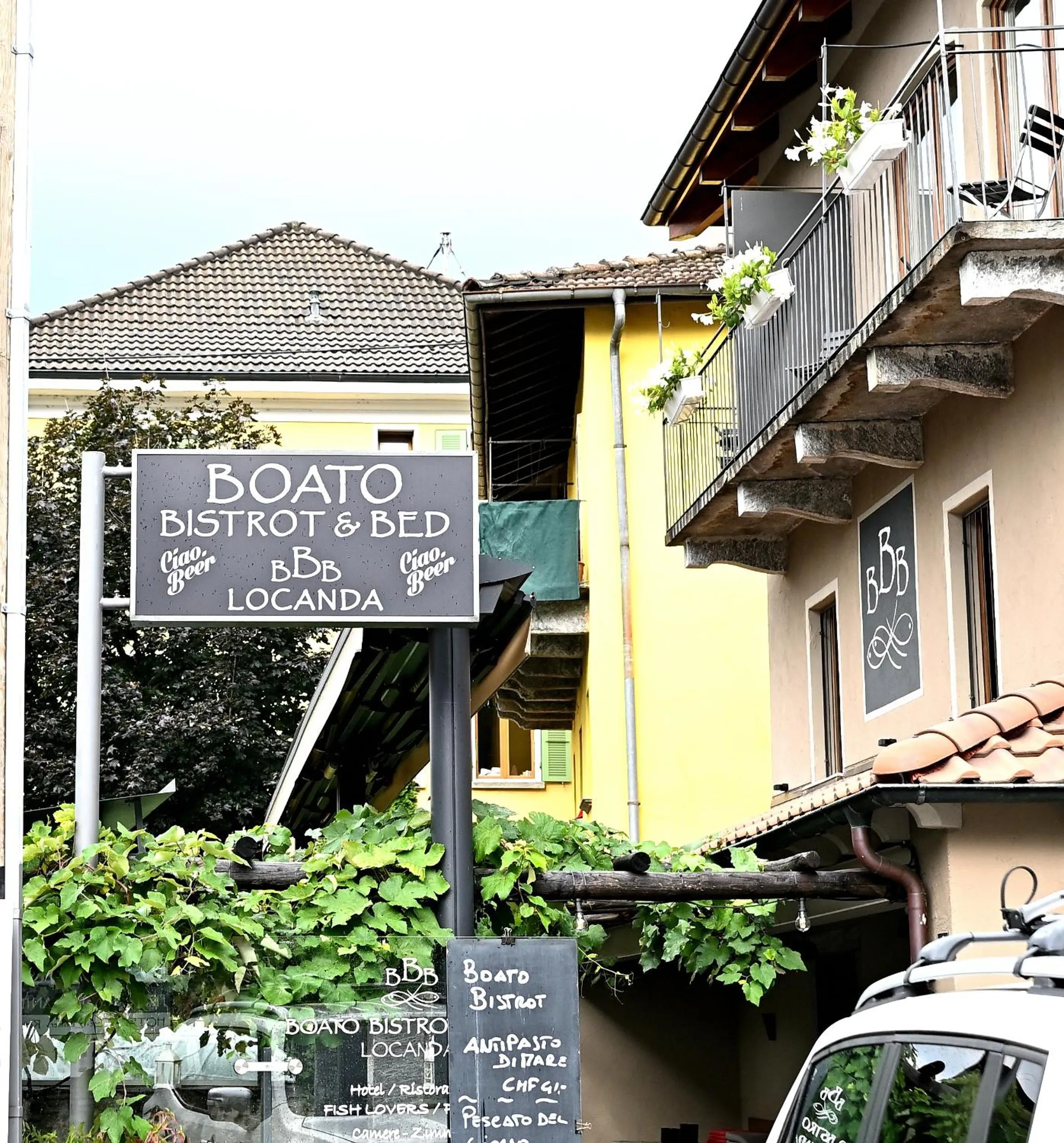 Property building in Boato Bistrot & Bed