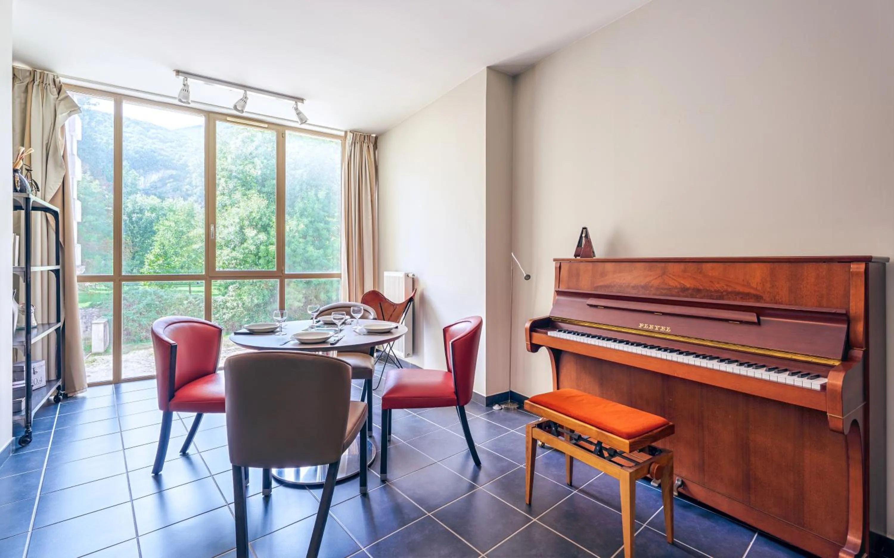Seating area in Tempologis - Chateau de la Rochette