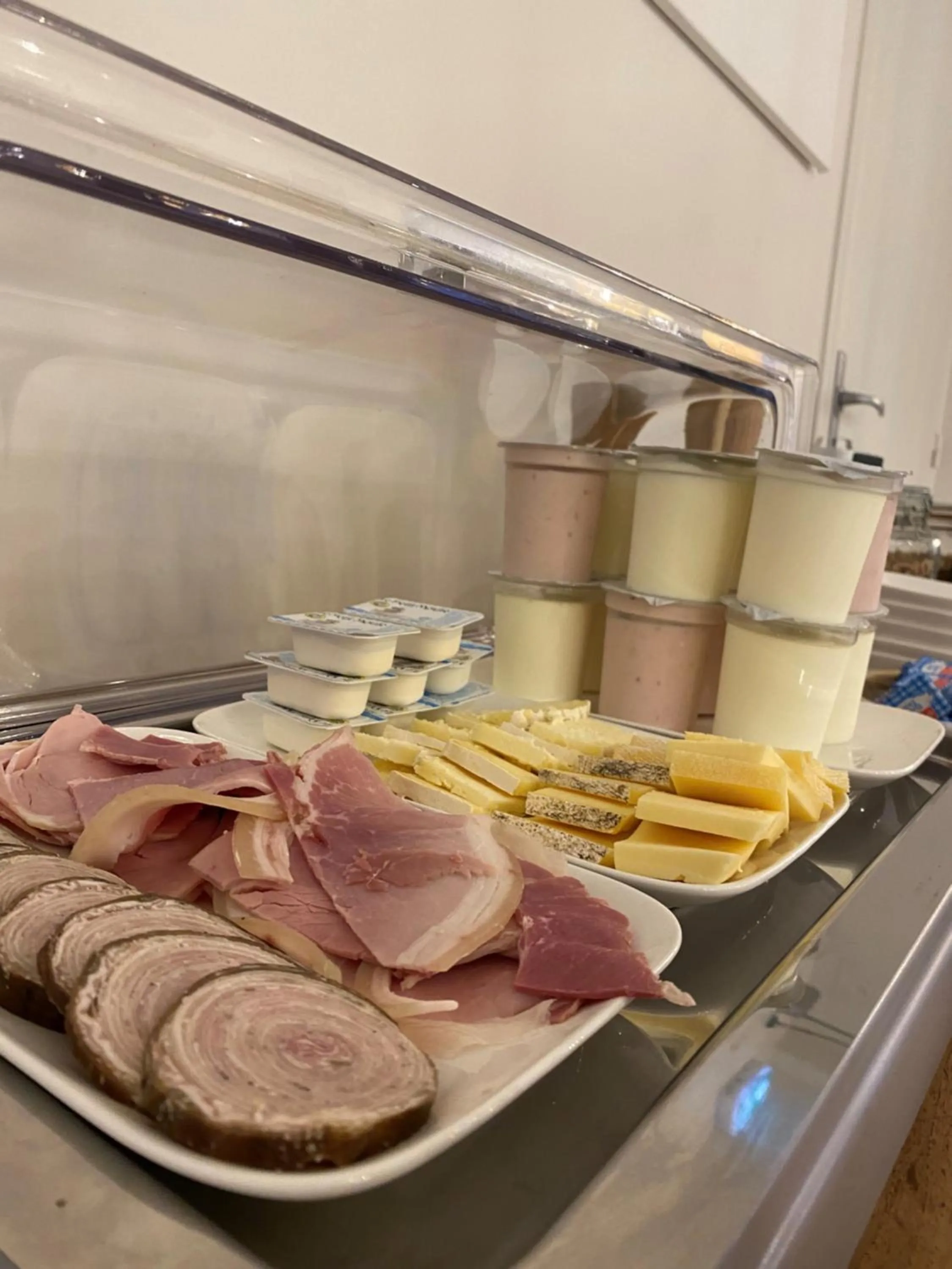 Breakfast in Hôtel La Maison des Dunes