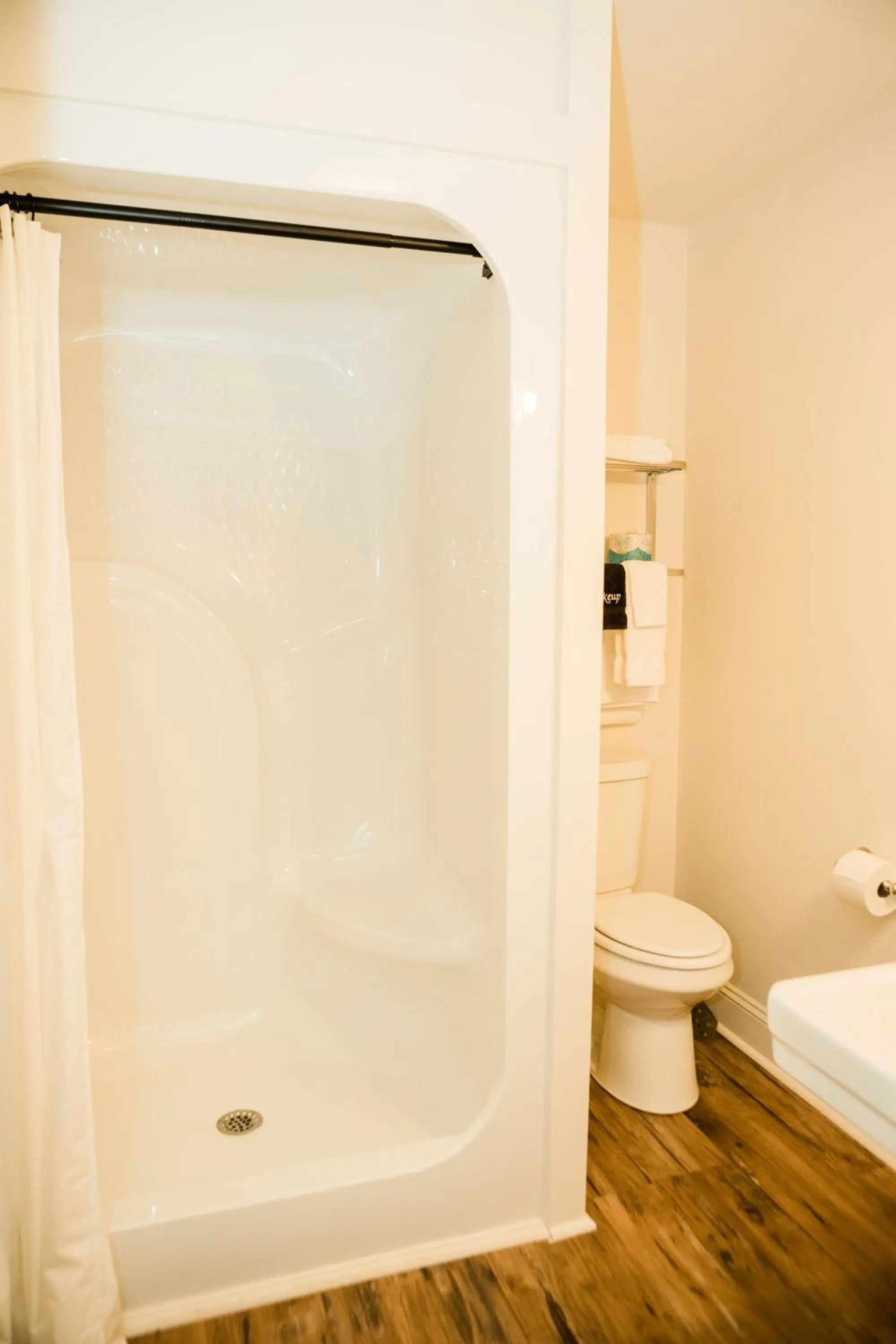 Shower in Dahlonega Resort and Vineyard