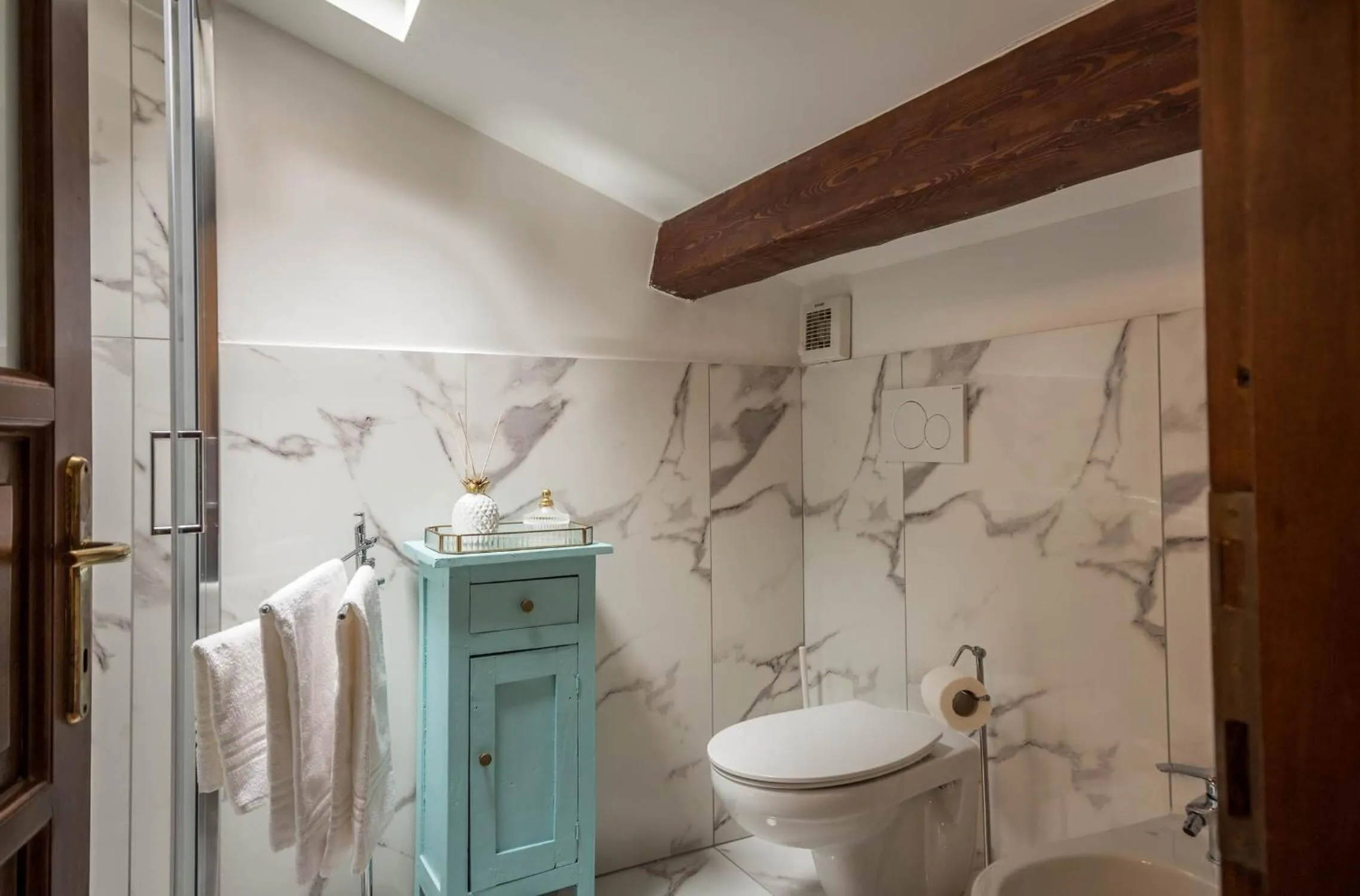 Toilet in Torripa Group - Trastevere