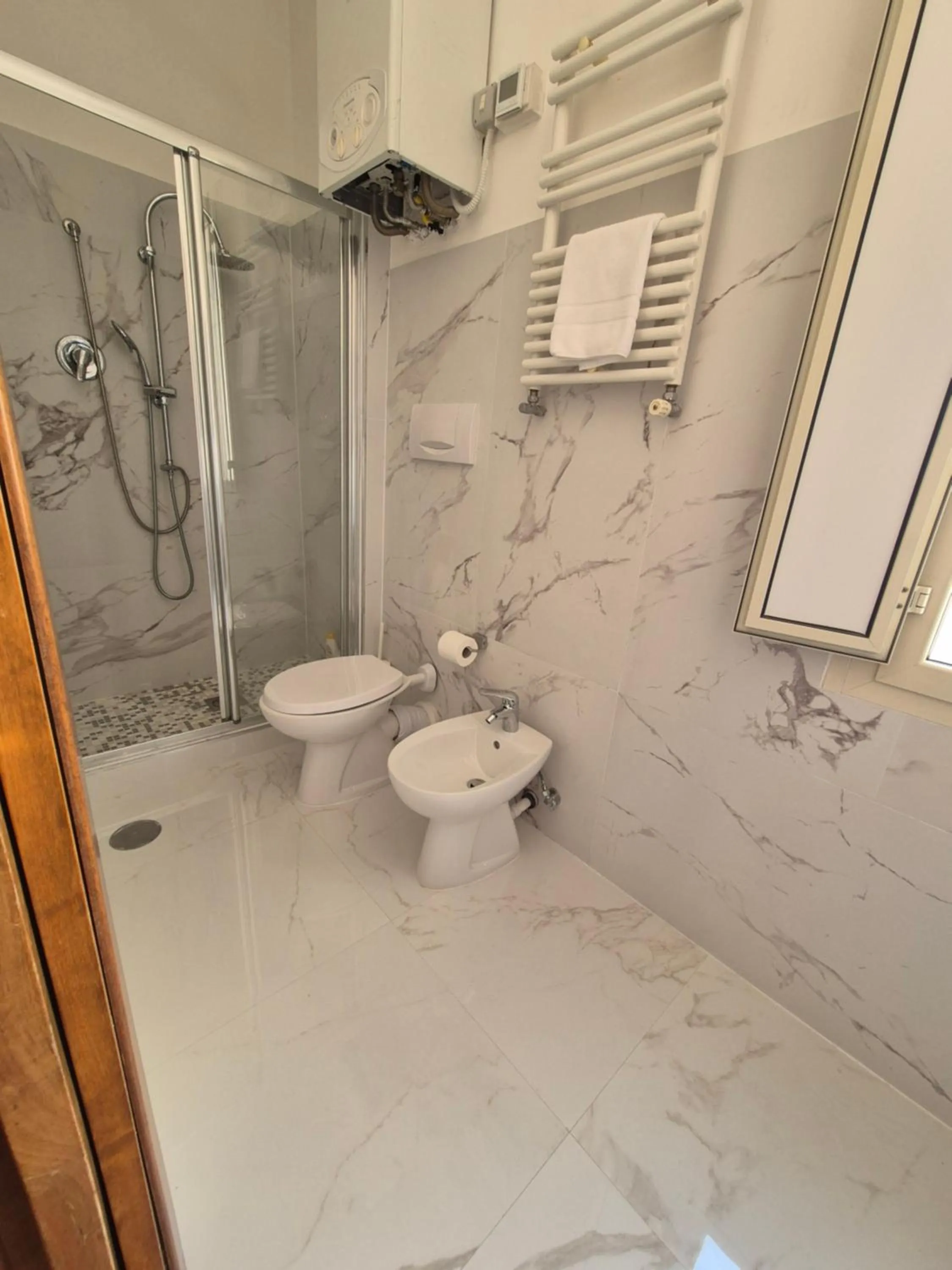 Bathroom in Torripa Group - Trastevere