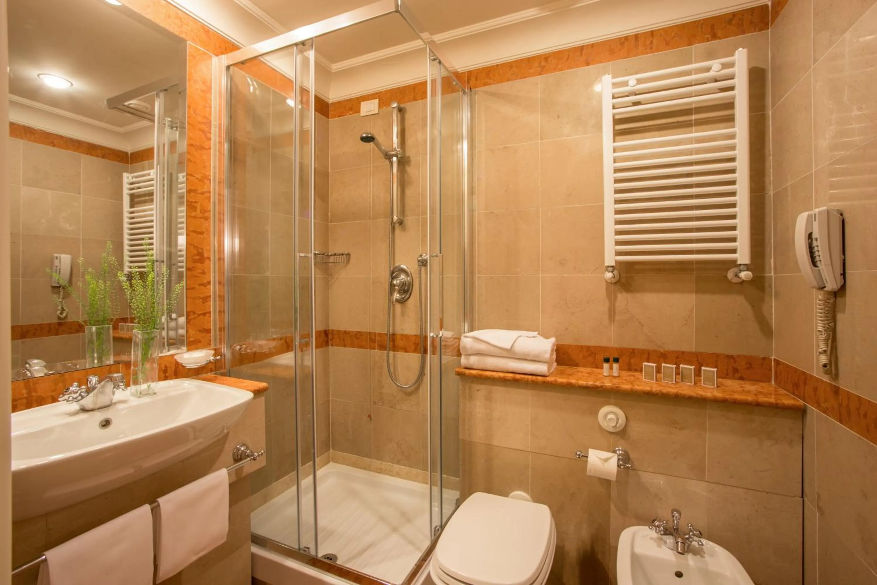 Bathroom in Hotel Cristoforo Colombo