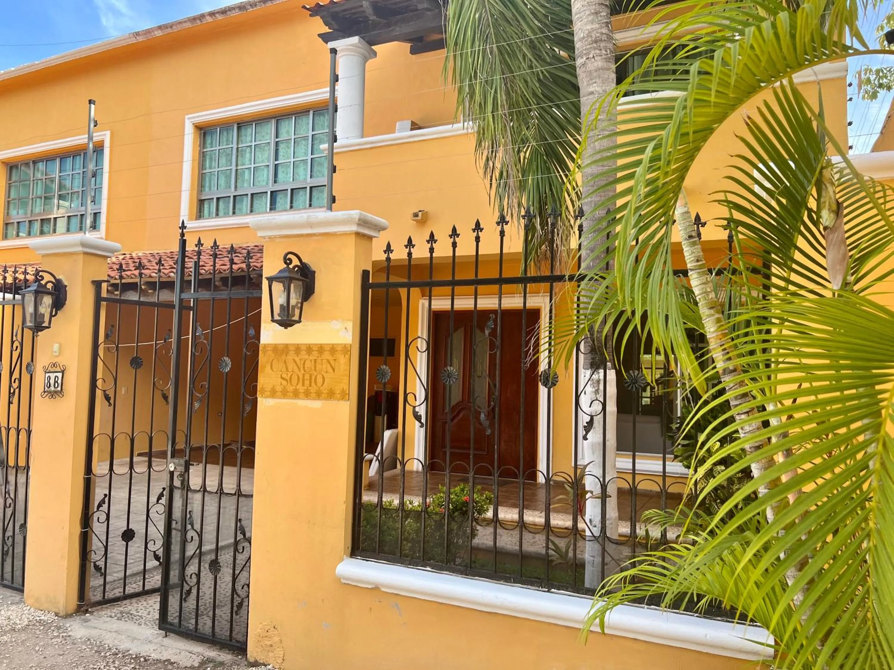 Property building in Cancun-Soho