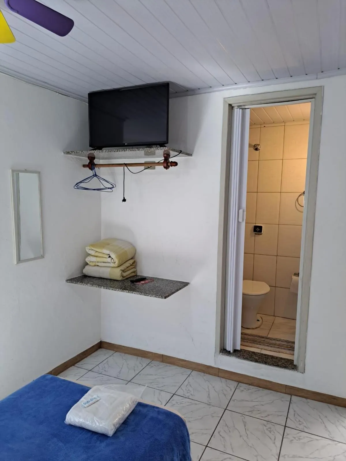 Bathroom, Bed in Hotel Ponte Aérea - Aeroporto de Congonhas