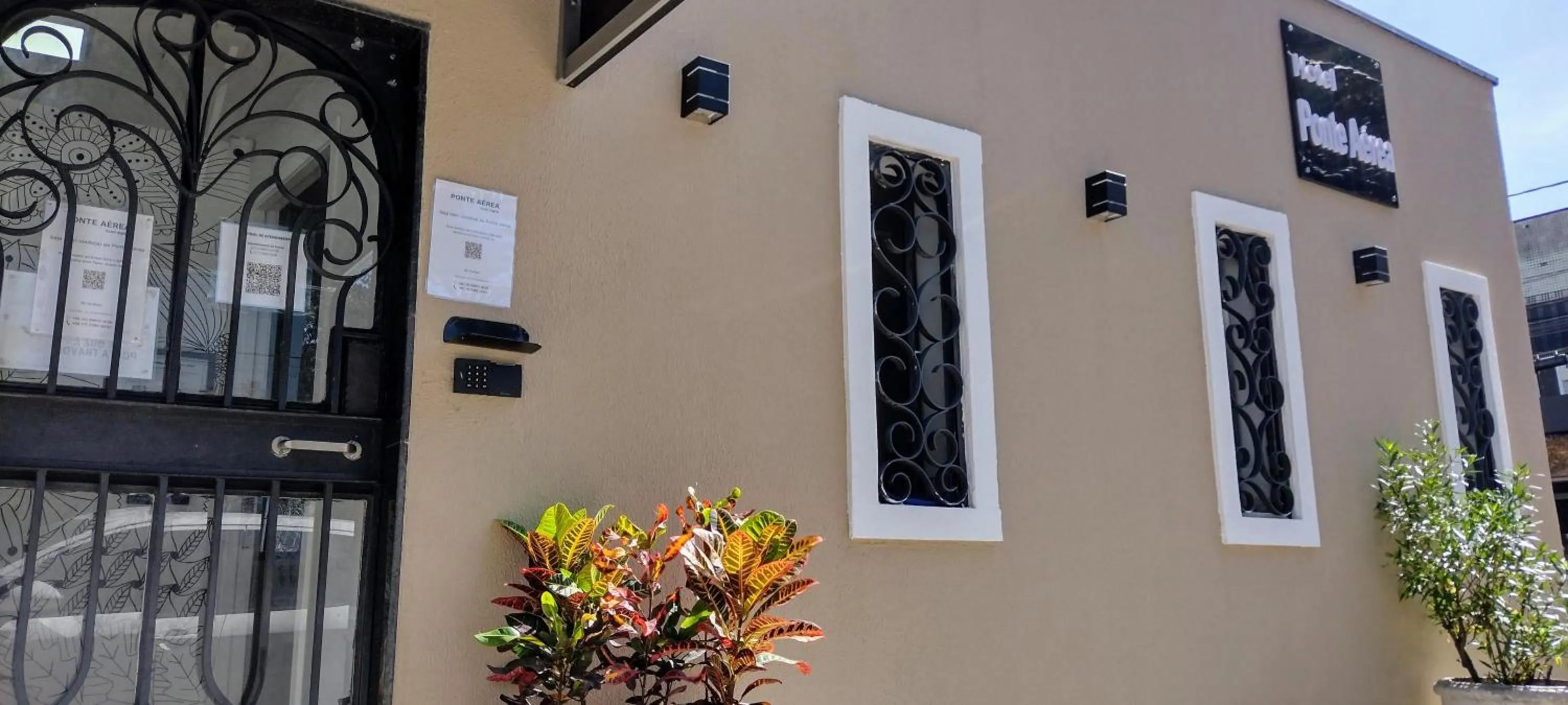 Facade/entrance in Hotel Ponte Aérea - Aeroporto de Congonhas