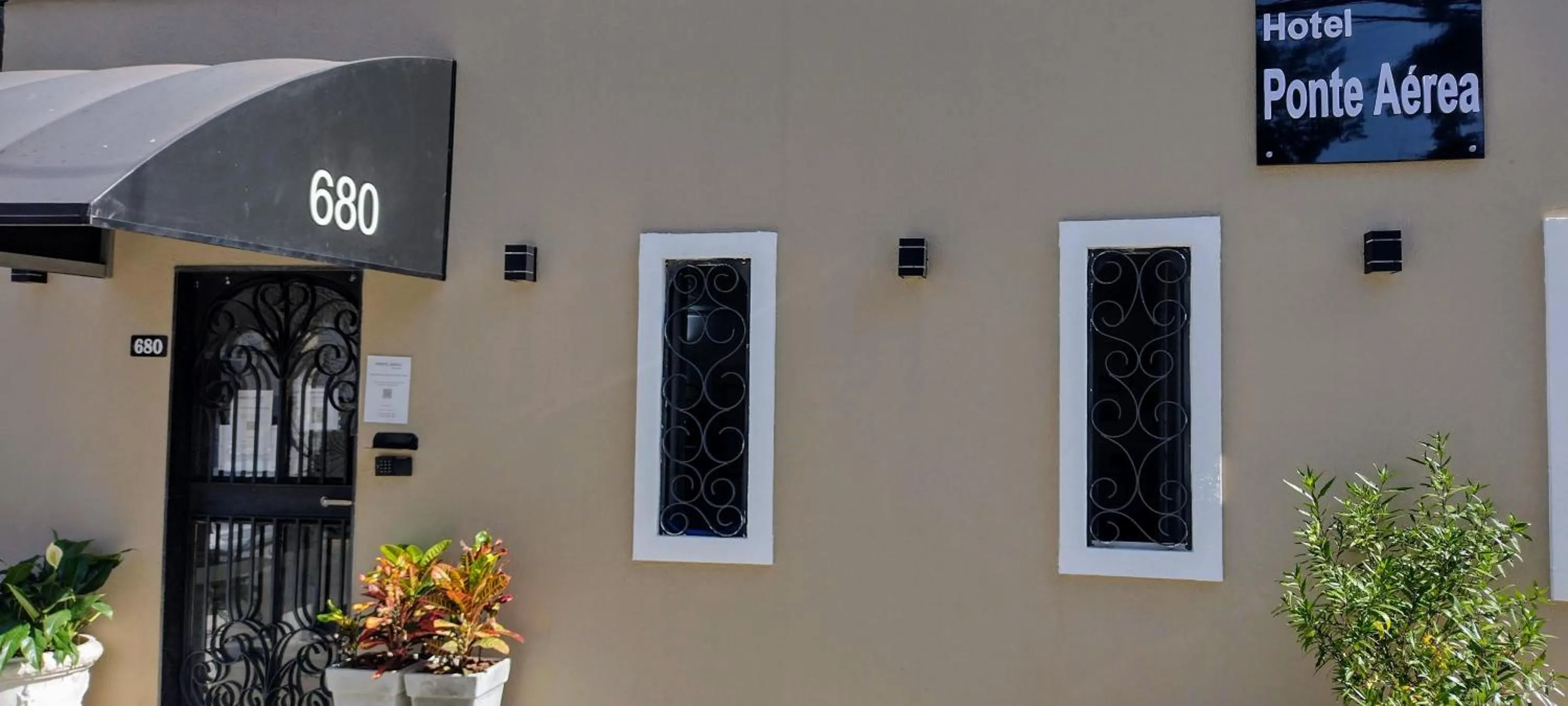 Property building in Hotel Ponte Aérea - Aeroporto de Congonhas