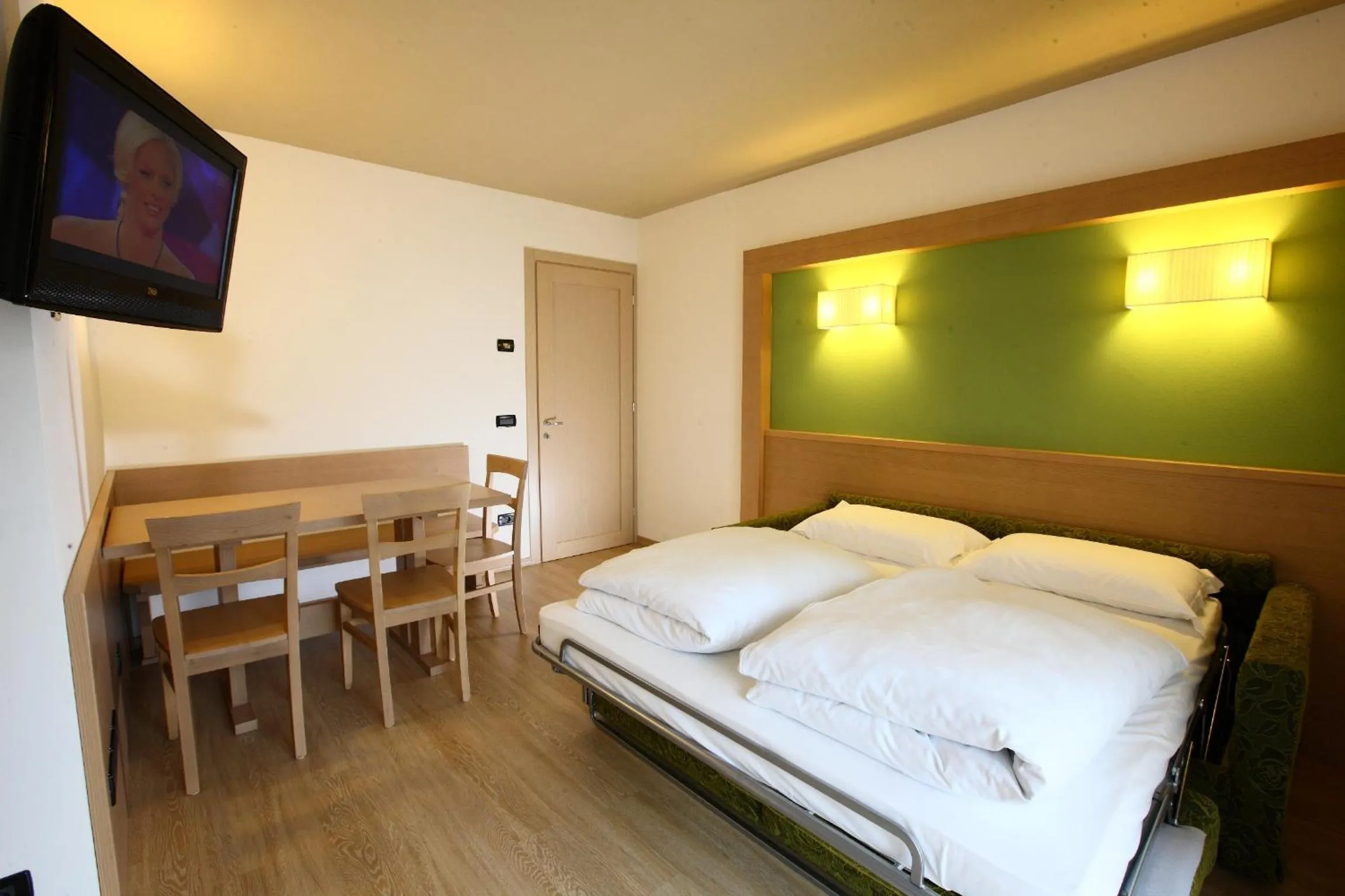 Bed in Residence Al Lago