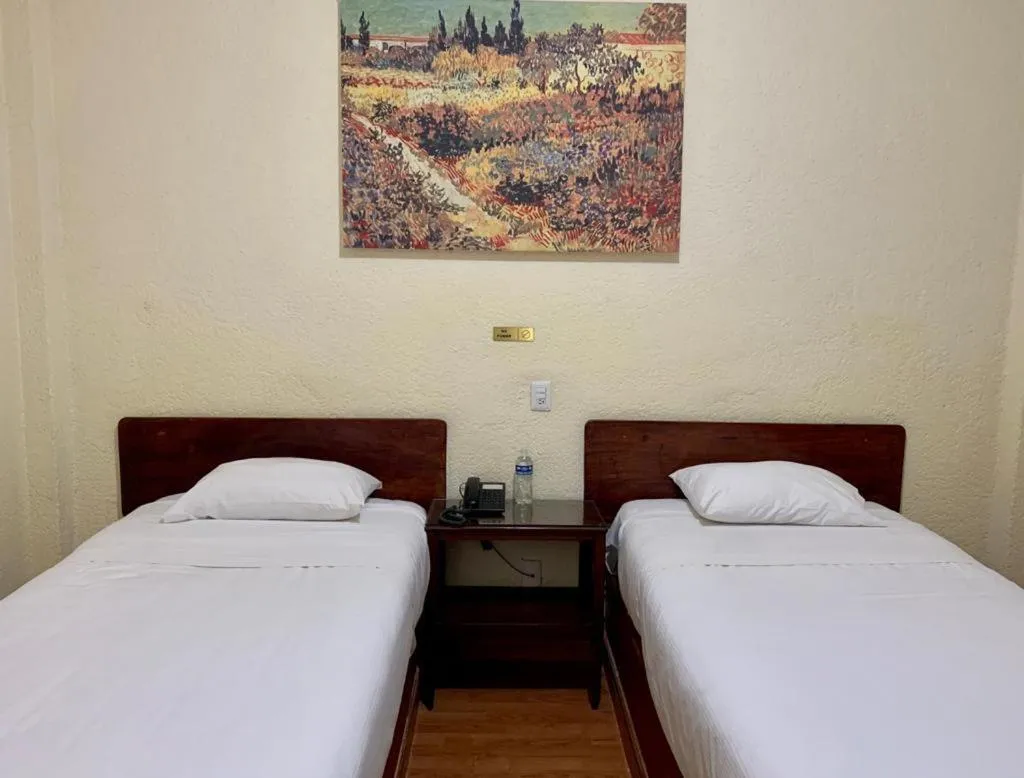 Bed in Hotel Capri de Leon Mexico