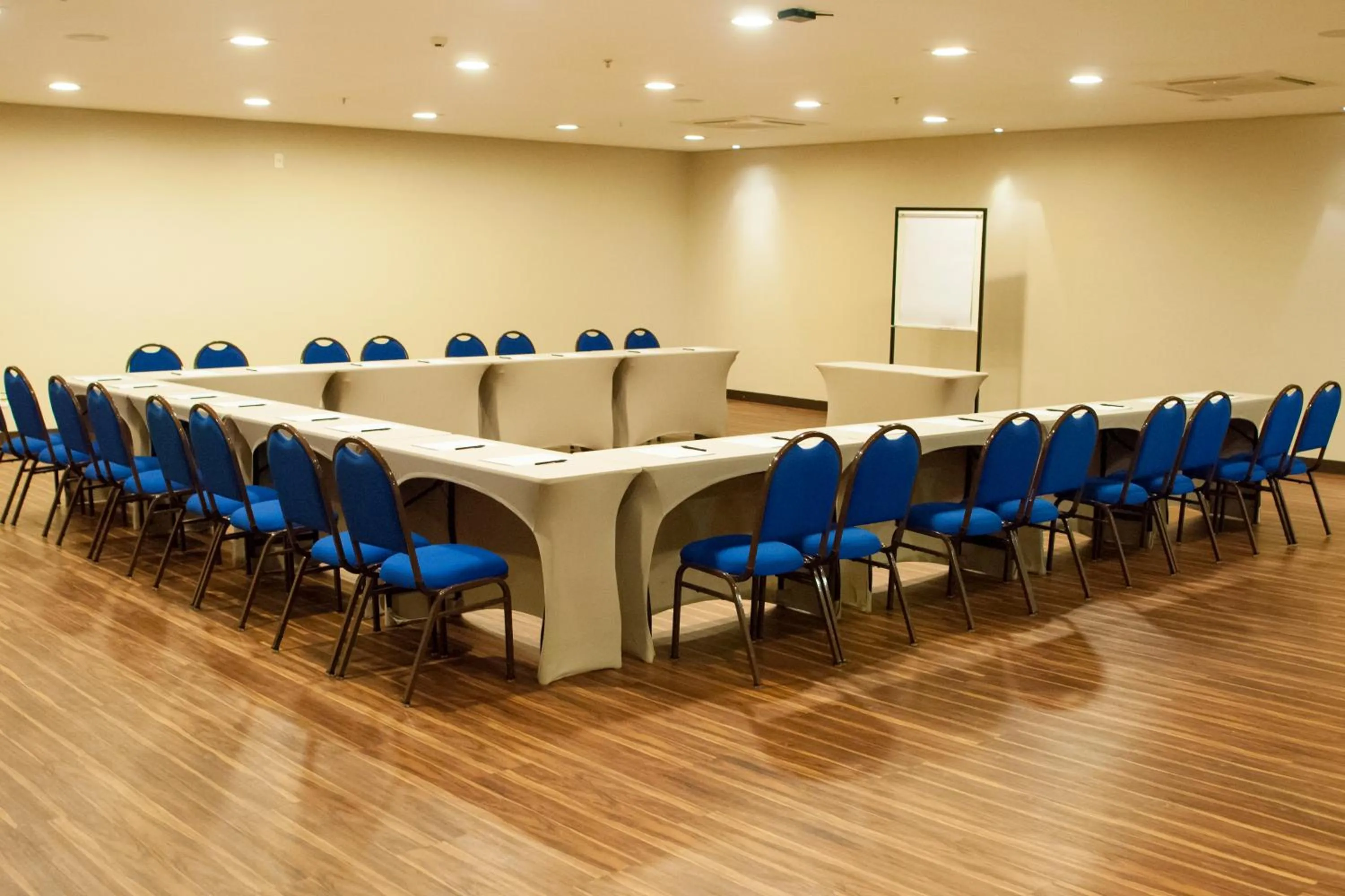 Meeting/conference room in Intercity Manaus