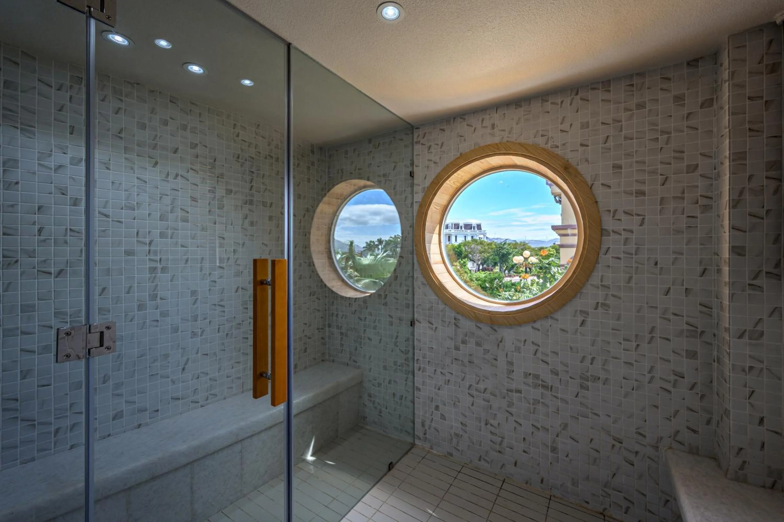 Sauna in Delight Hotel