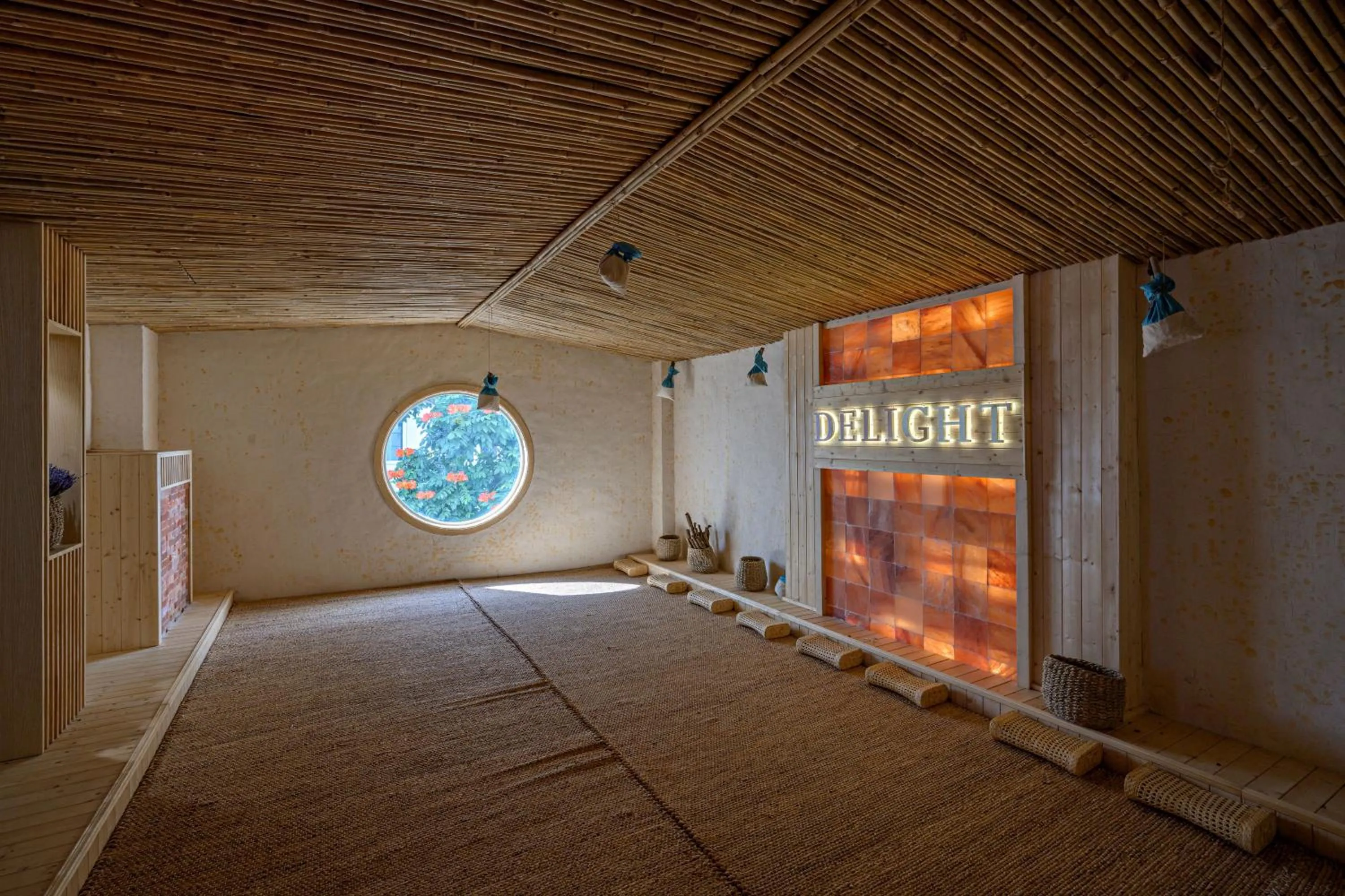 Sauna in Delight Hotel