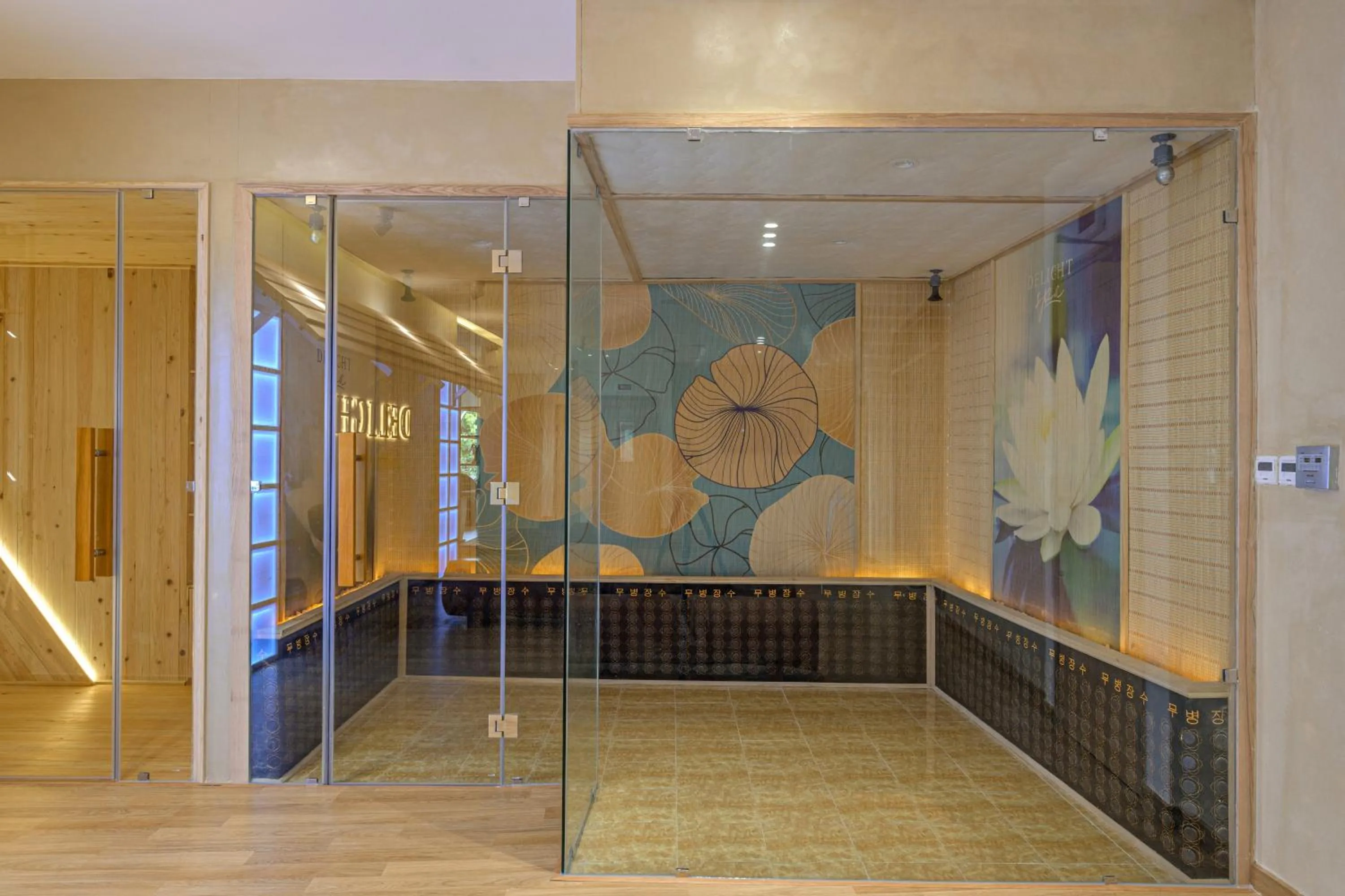 Sauna in Delight Hotel