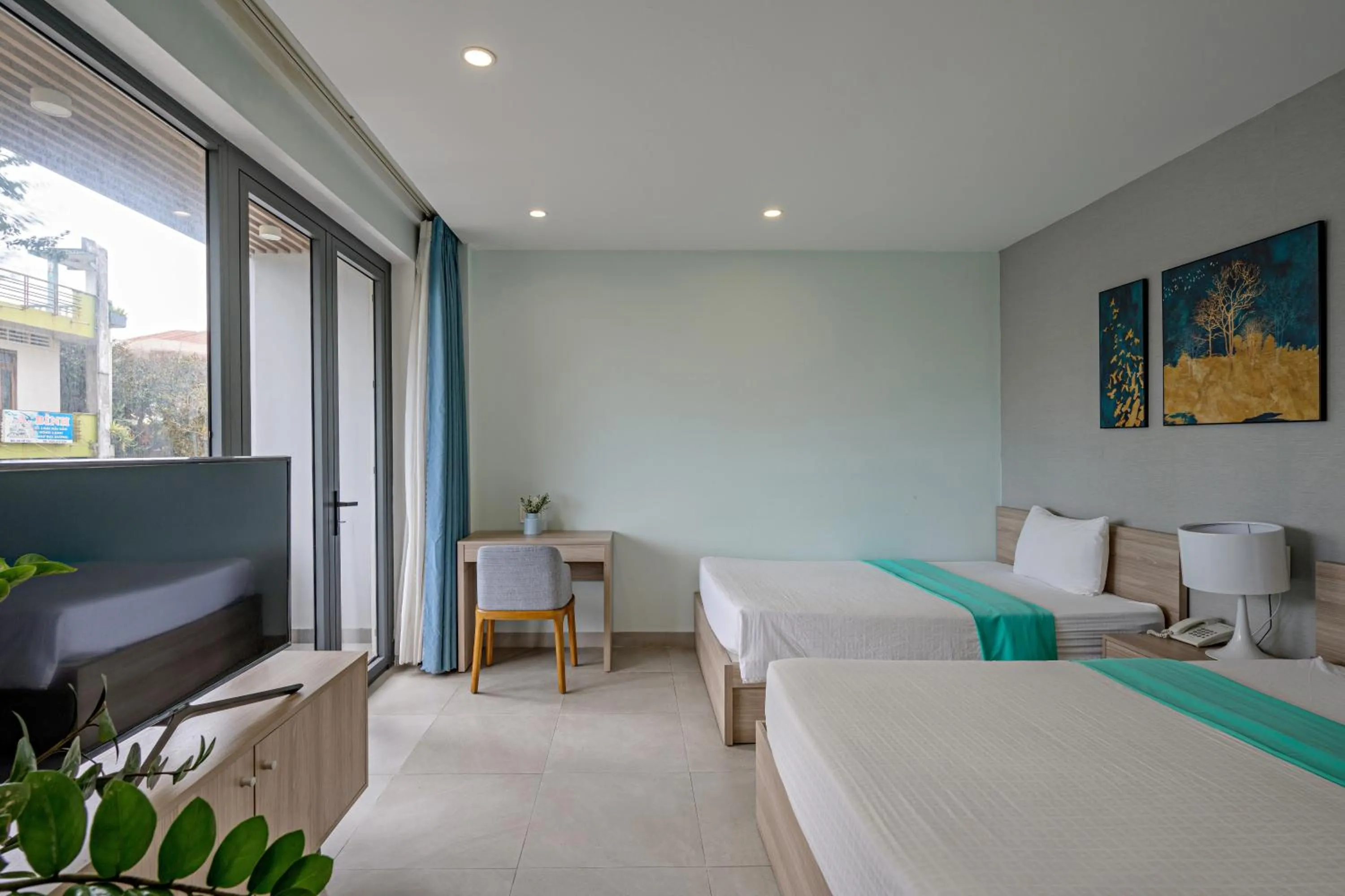 Bedroom, Bed in Delight Hotel