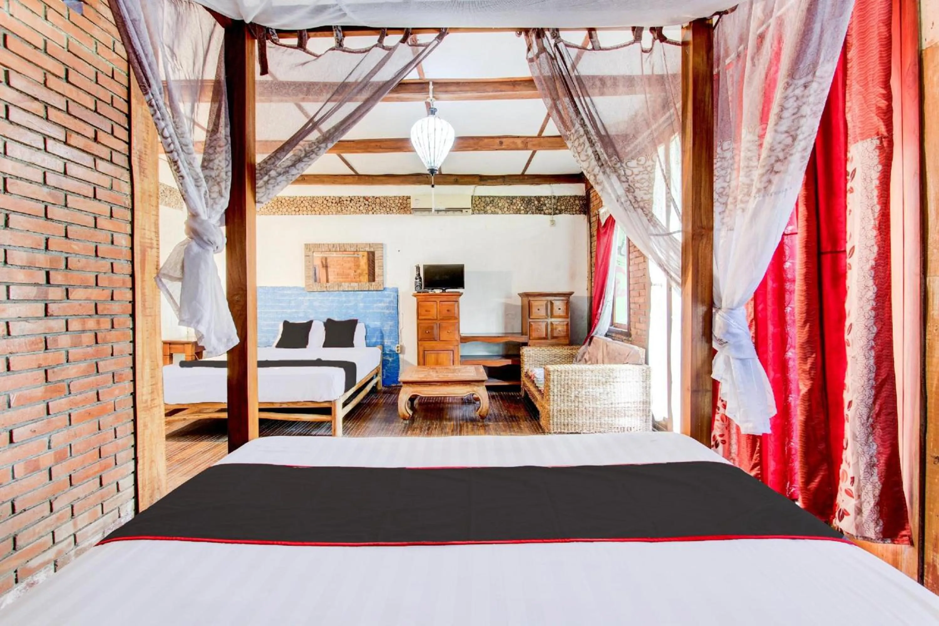 Photo of the whole room, Bed in Hotel O Prawirotaman Near Keraton Yogyakarta Formerly Chez Laelik Guesthouse