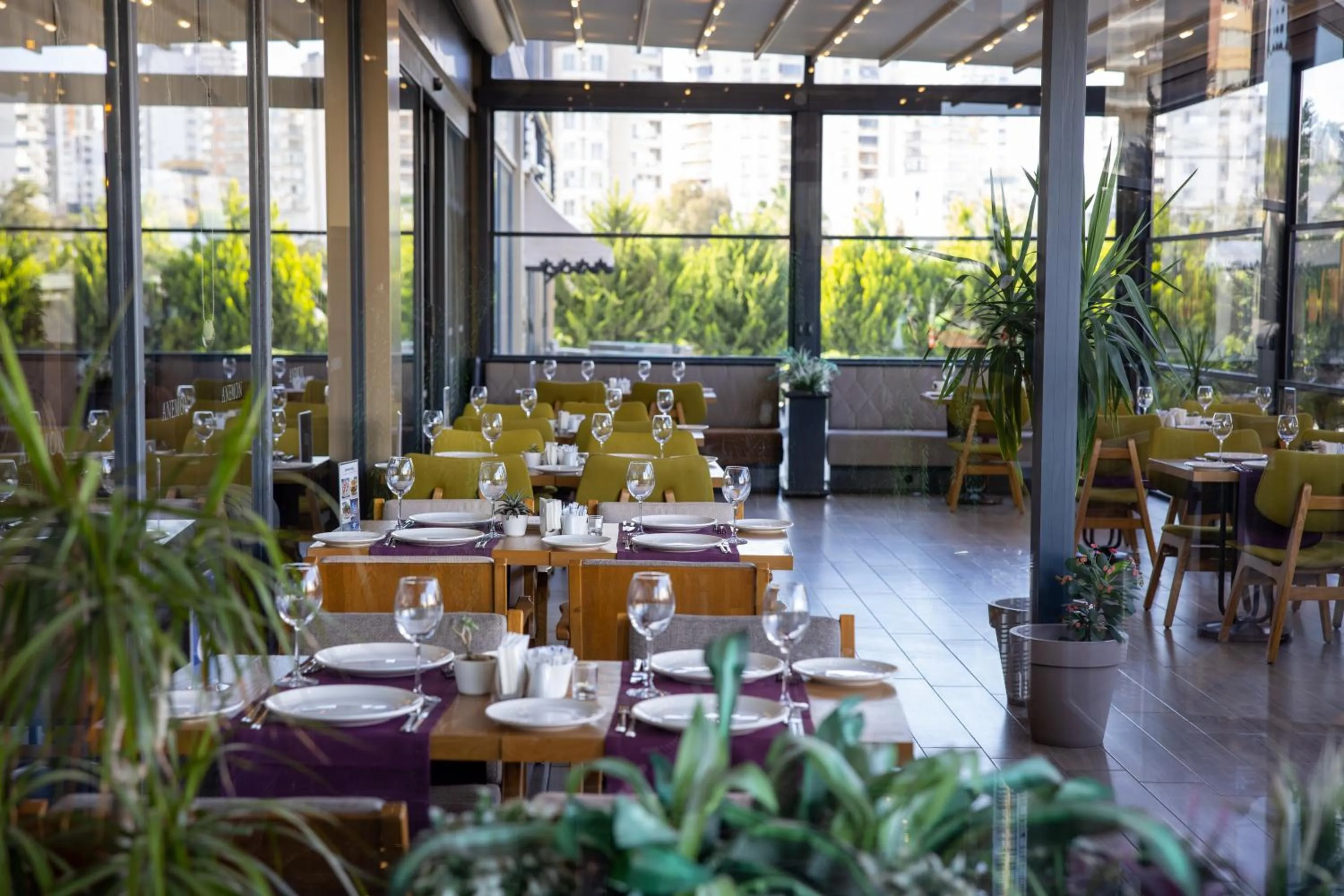 Restaurant/places to eat in Anemon Kent Mersin Otel