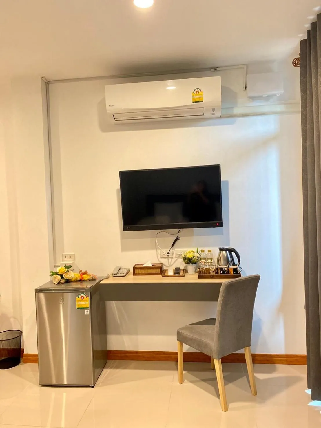 TV and multimedia in The Vet Boutique Hotel - SHA Extra Plus