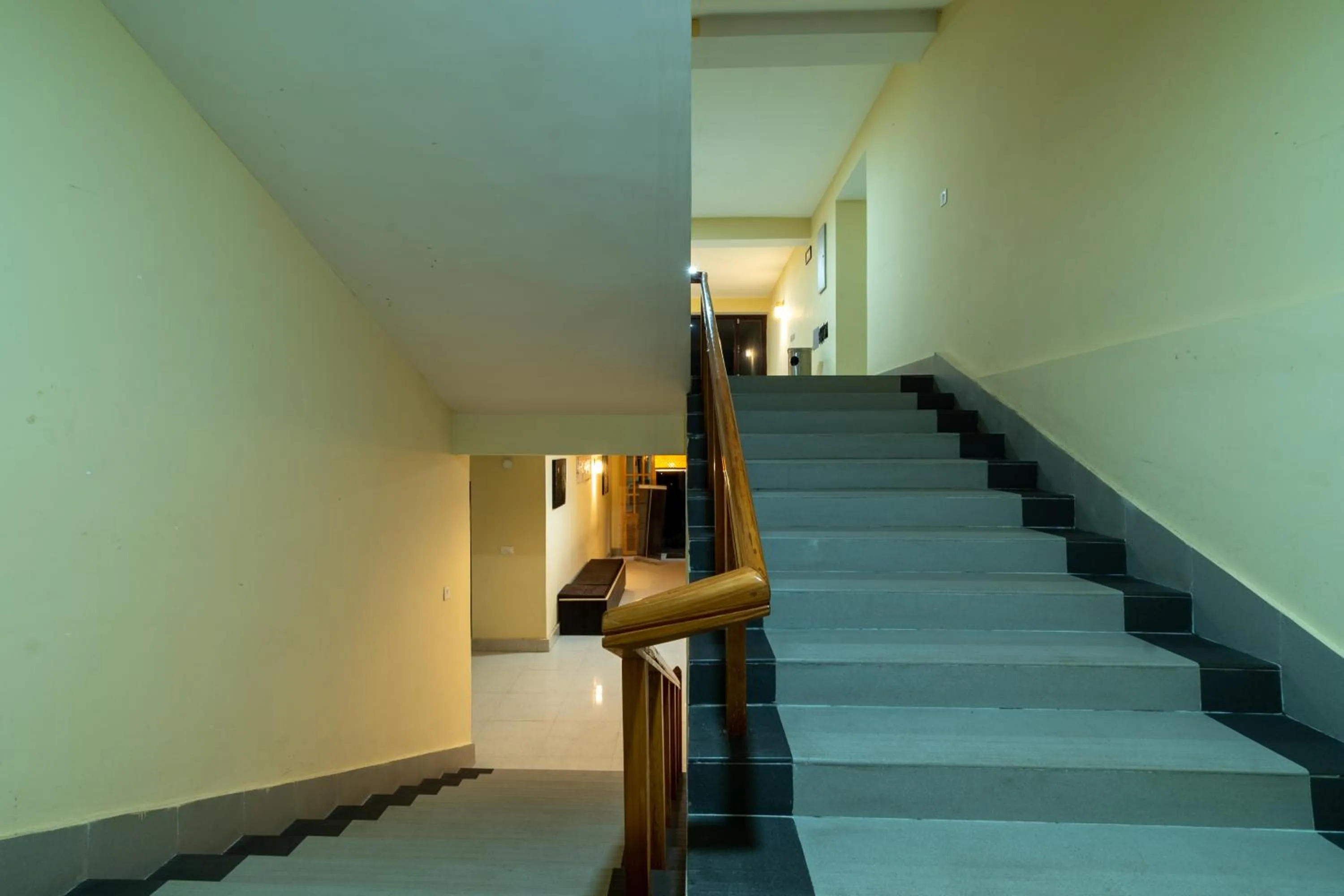 Lobby or reception in Magellan's The Golden Bridge