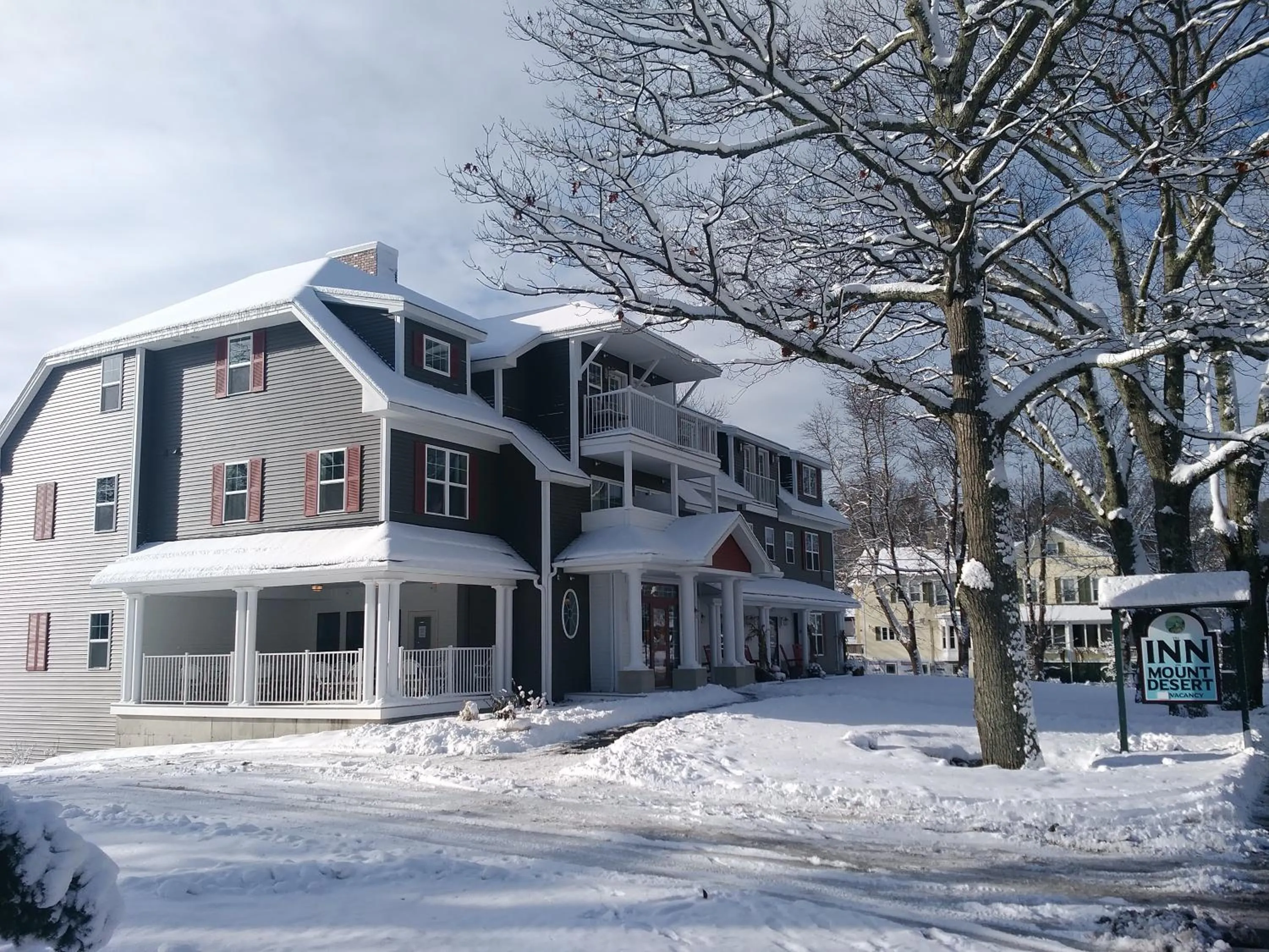 Facade/entrance in The Inn on Mount Desert