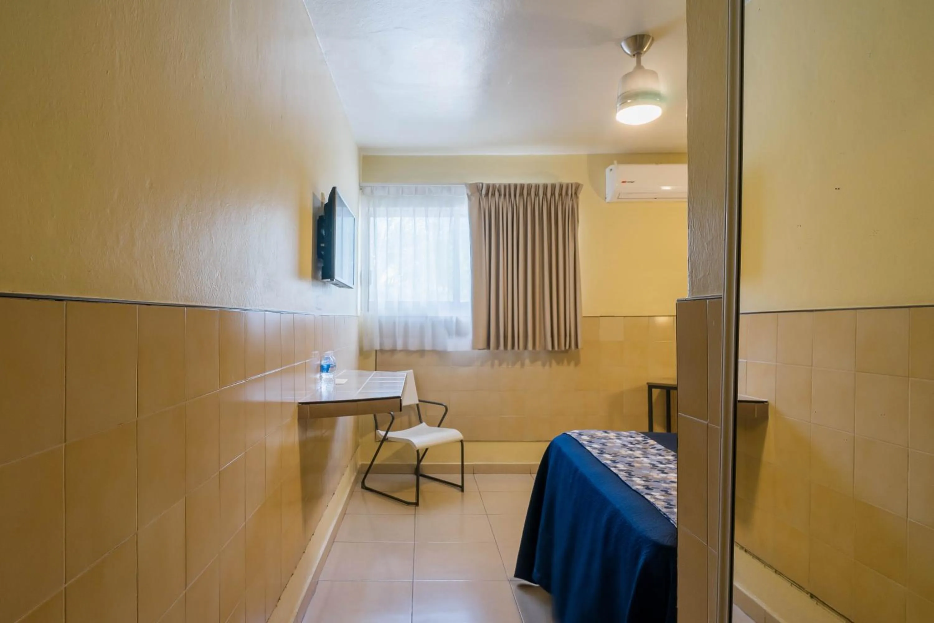 Bedroom, Bed in Hotel Mazatlan