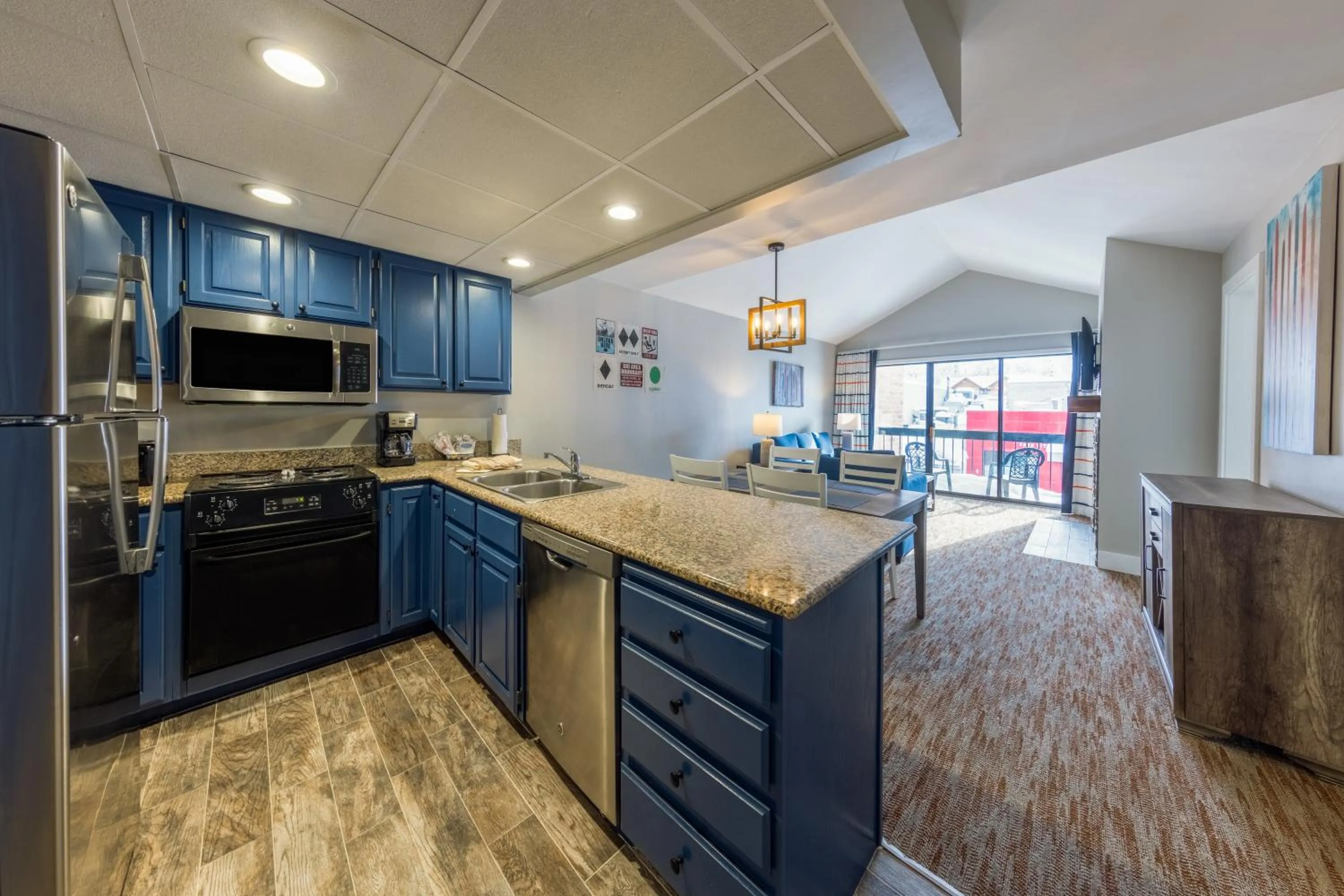 kitchen in Raintree's Park Plaza Park City