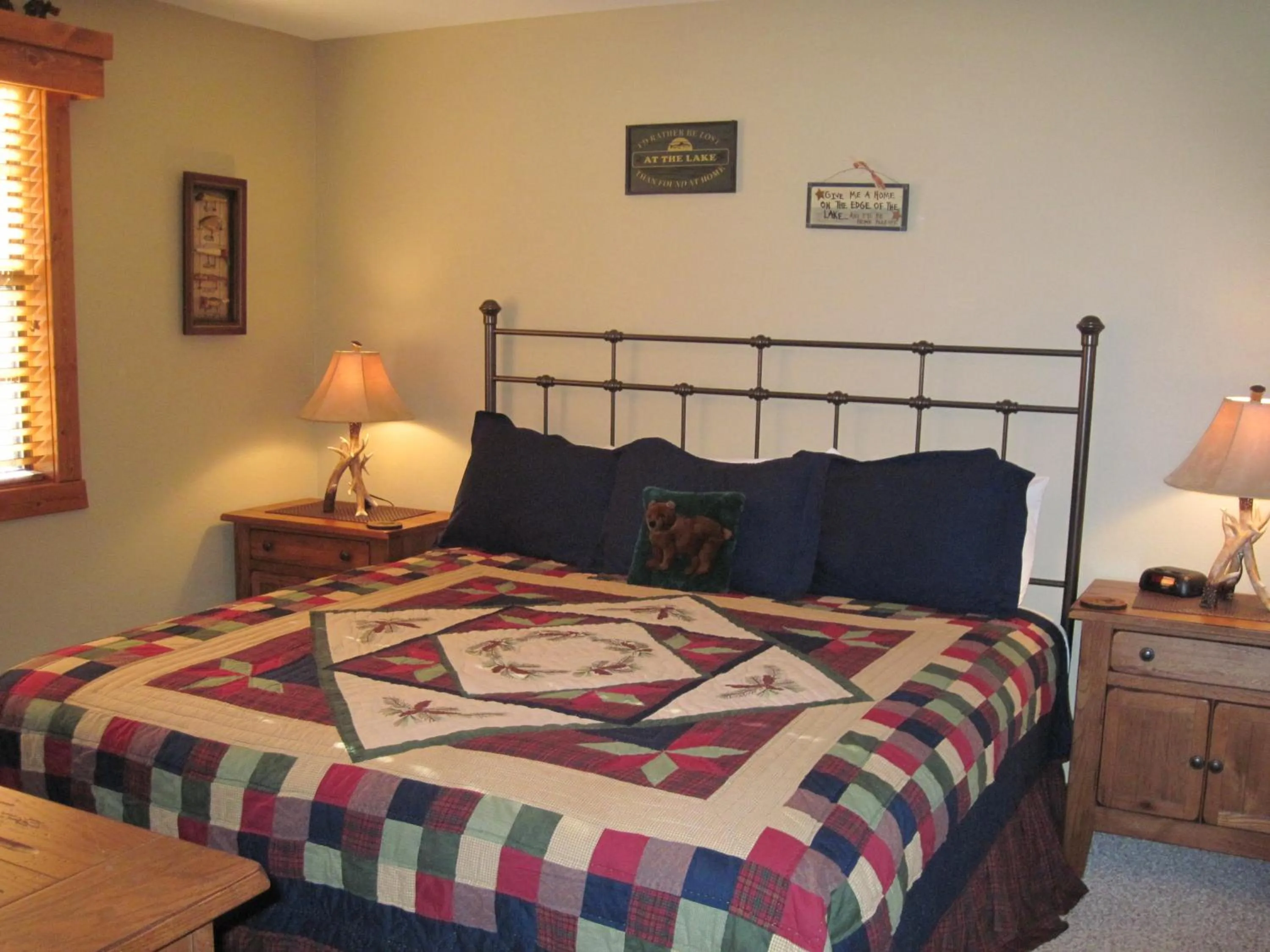 Bed in The Village At Indian Point Resort