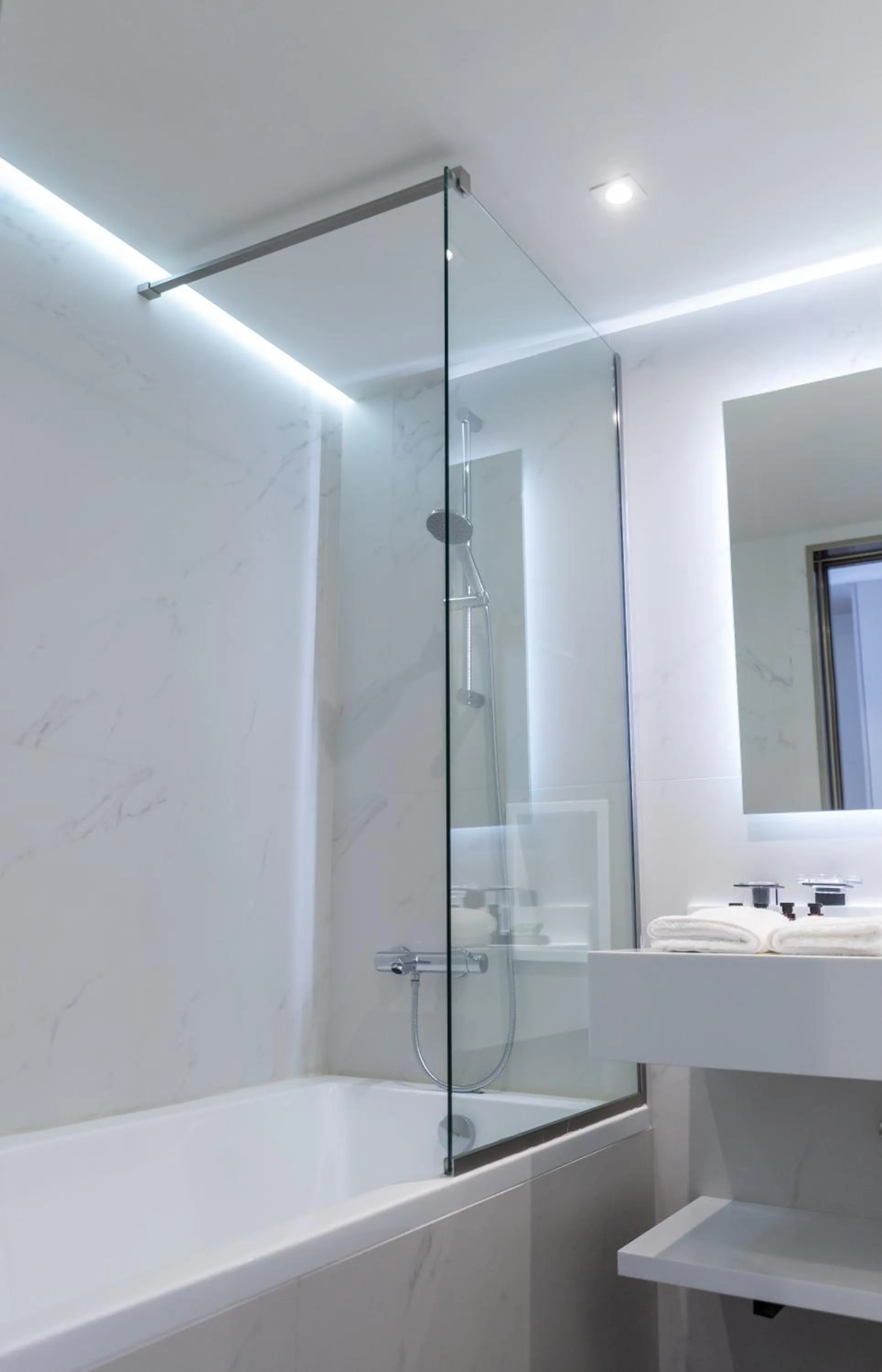 Shower in Messinian Icon Hotel & Suites