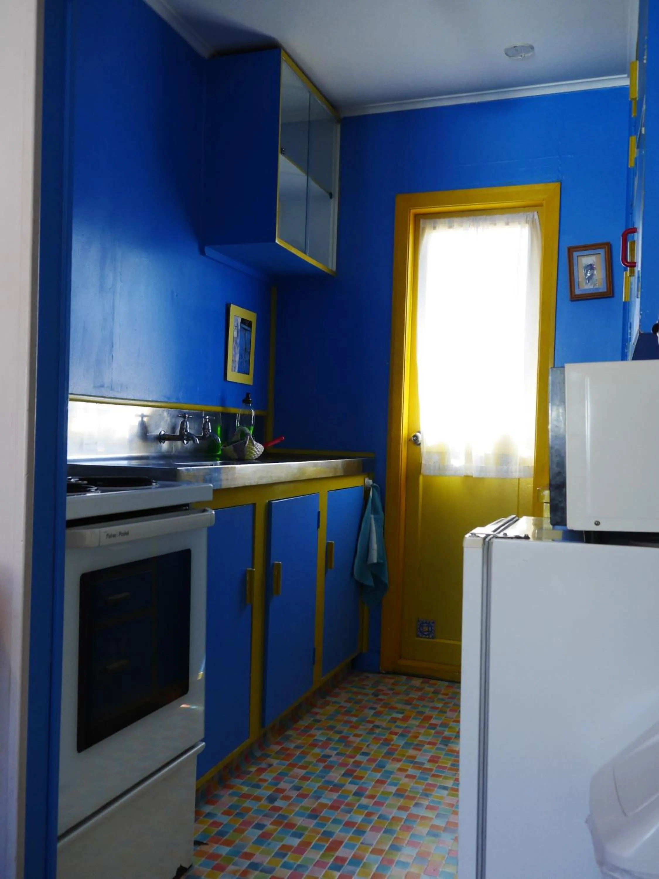 Kitchen or kitchenette in Atlantis Backpackers