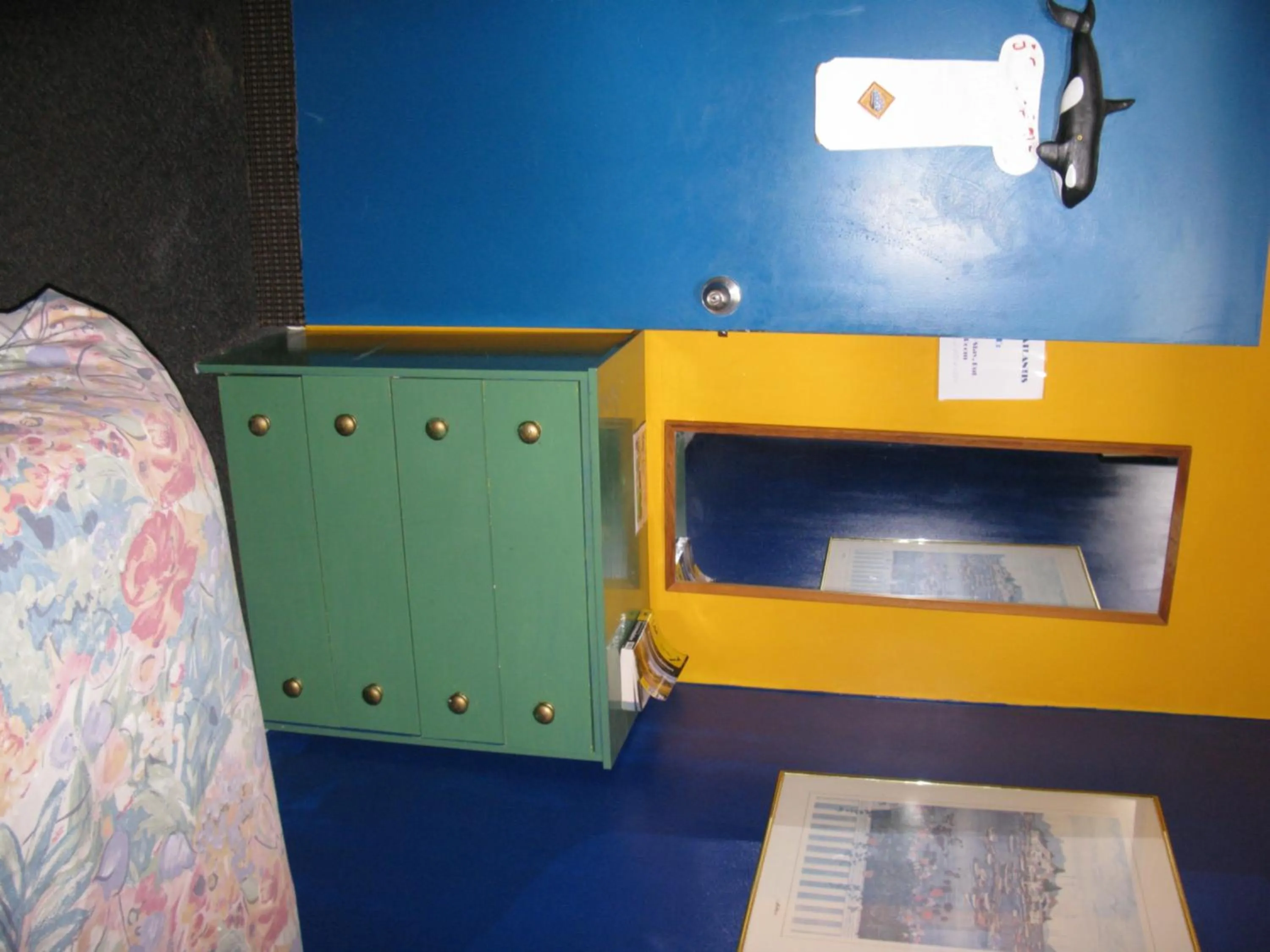 Decorative detail in Atlantis Backpackers