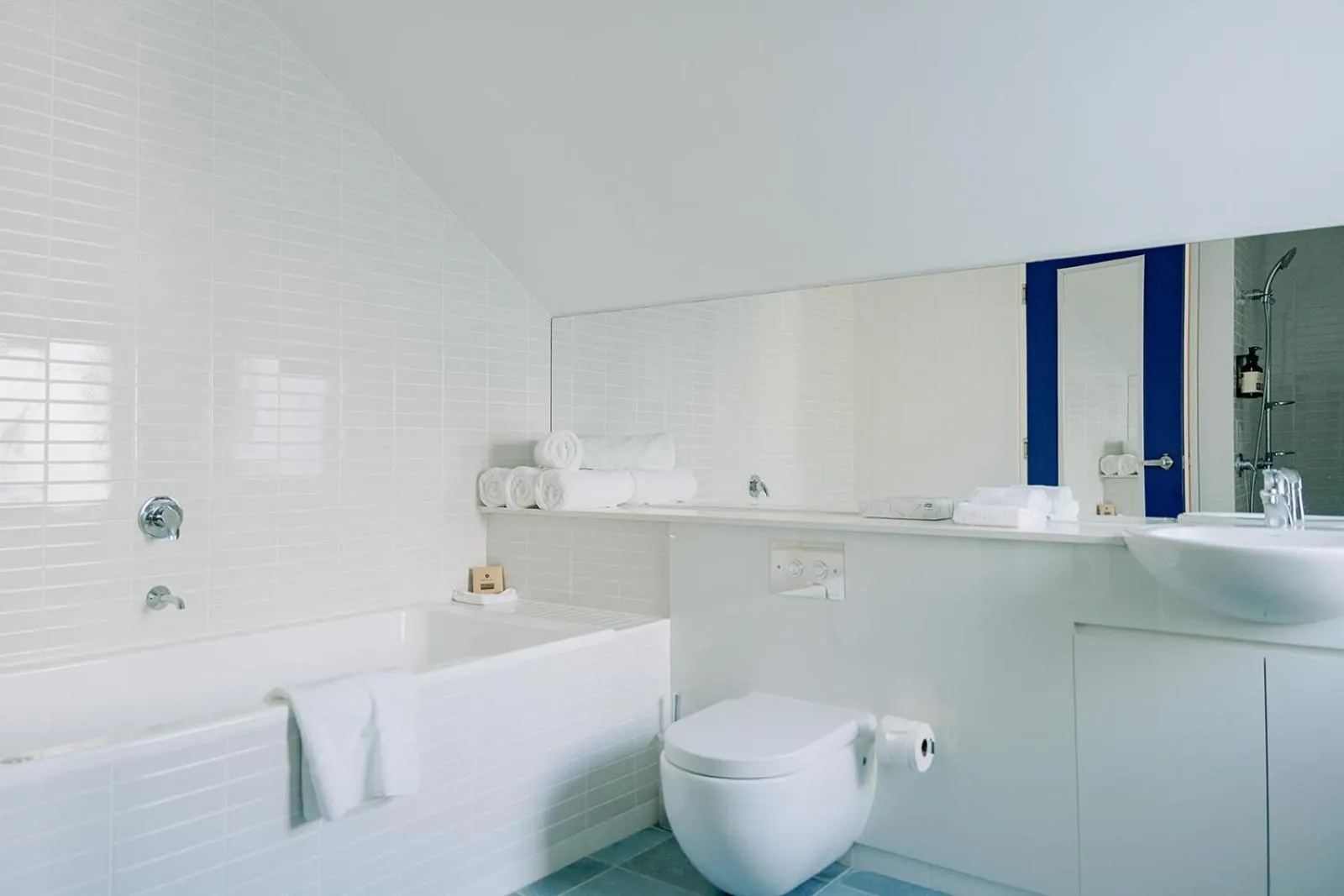 Salamanca Wharf Hotel