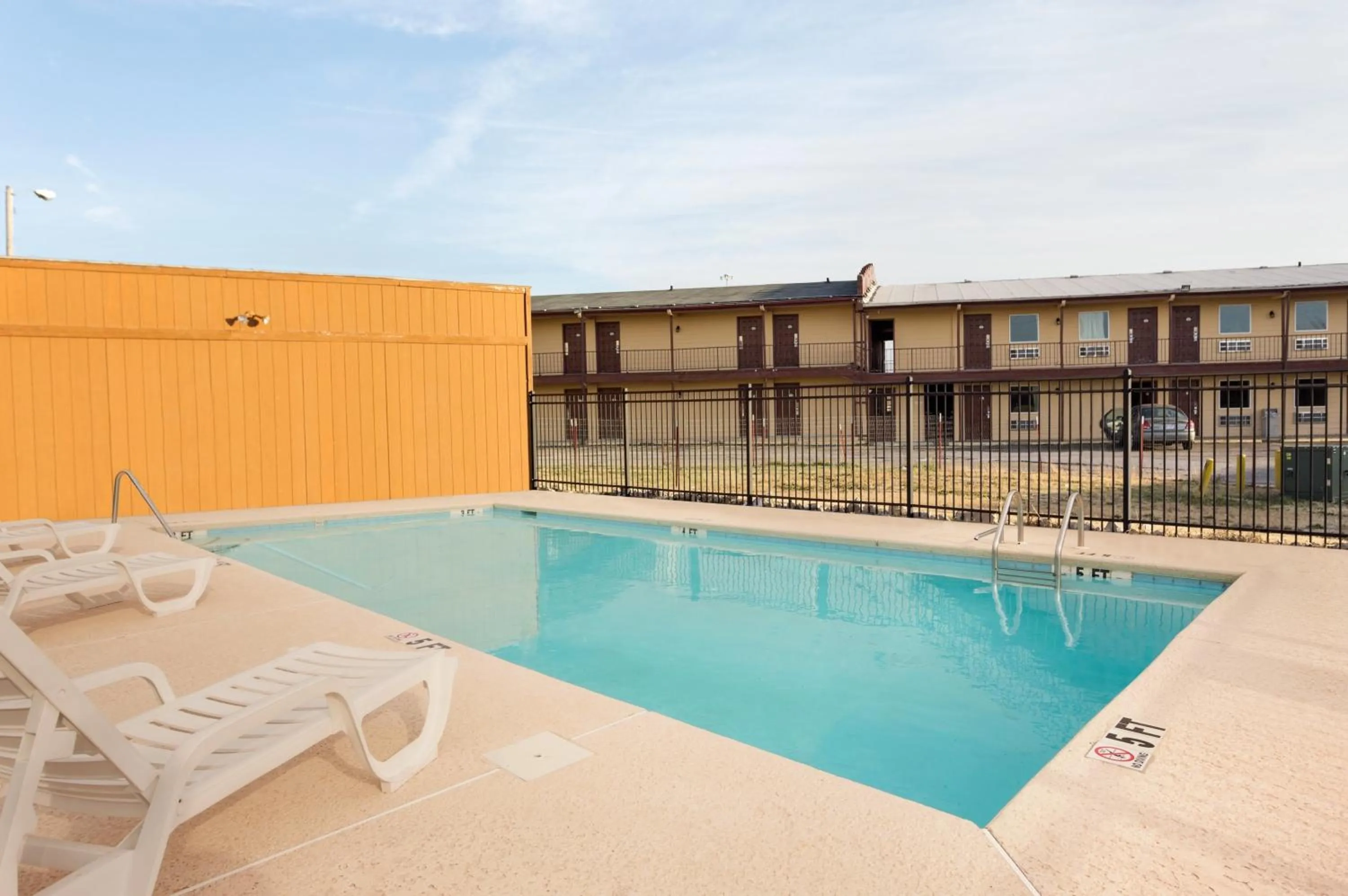 Swimming pool in Super 8 by Wyndham Joplin