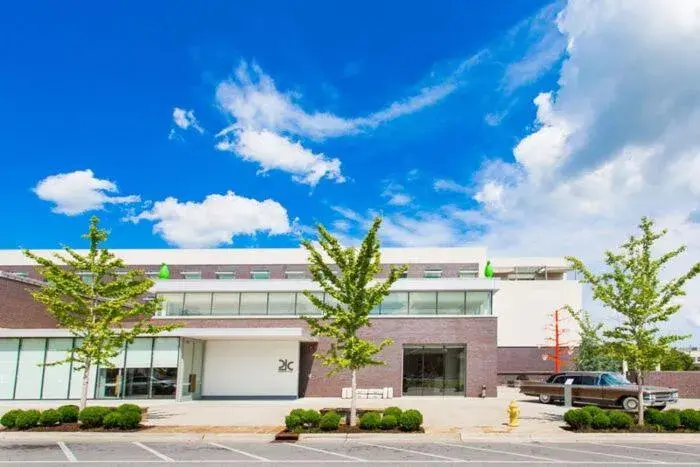 Luxury King Room - Accessible in 21c Museum Hotel Bentonville - MGallery Luxury King Room - Accessible in 21c Museum Hotel Bentonville - MGallery