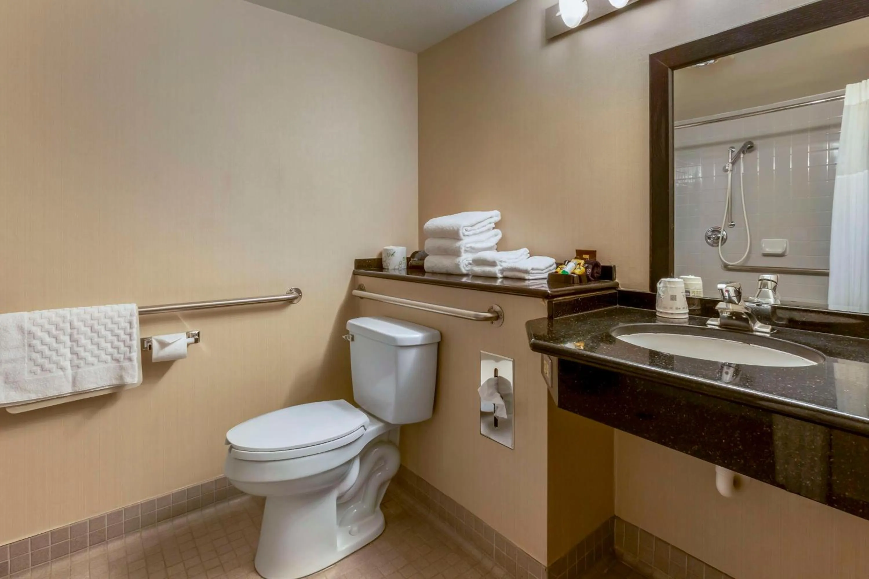 Bathroom in Best Western Plus Coeur d'Alene Inn