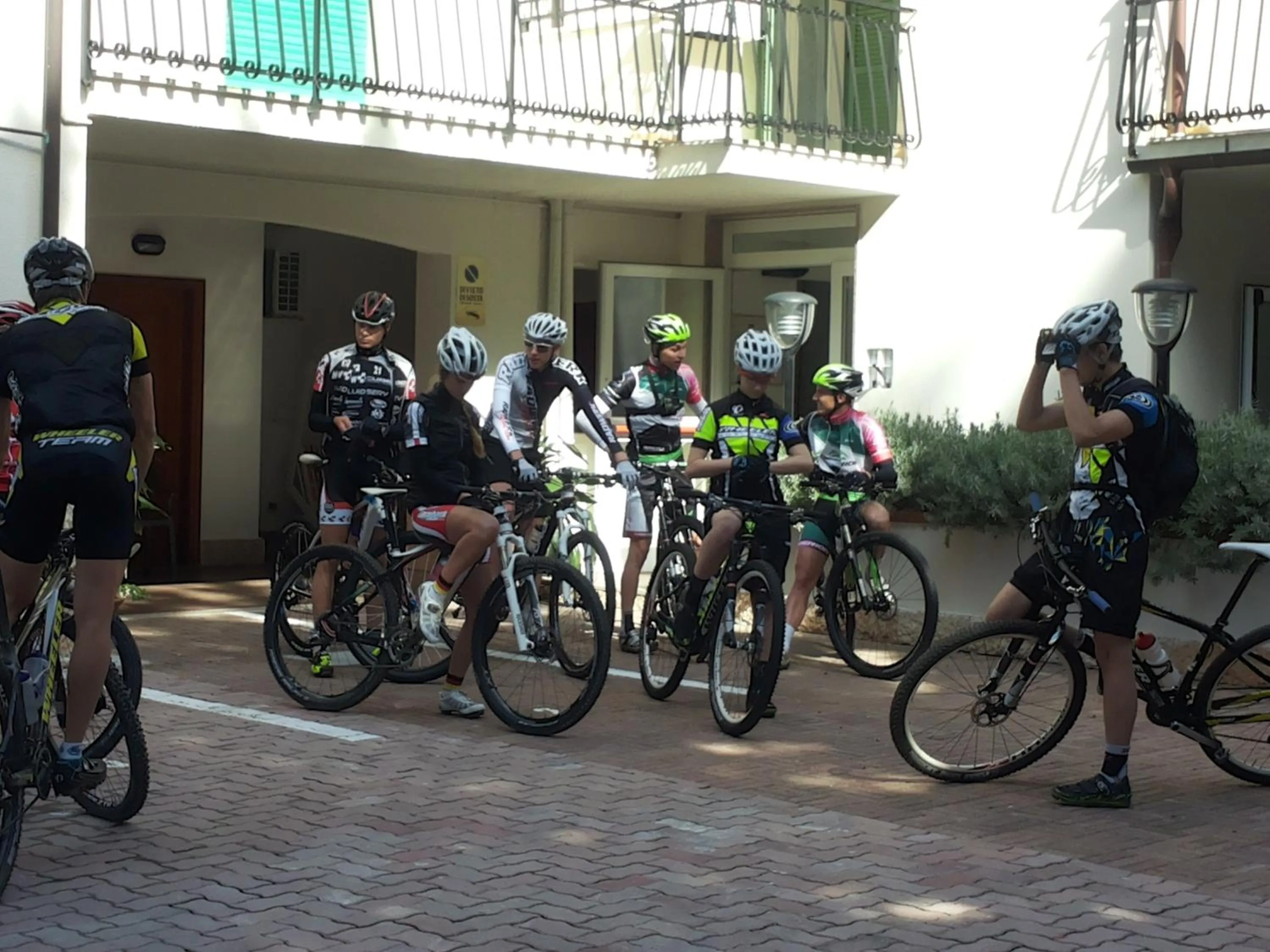 People in Residence Oleandro