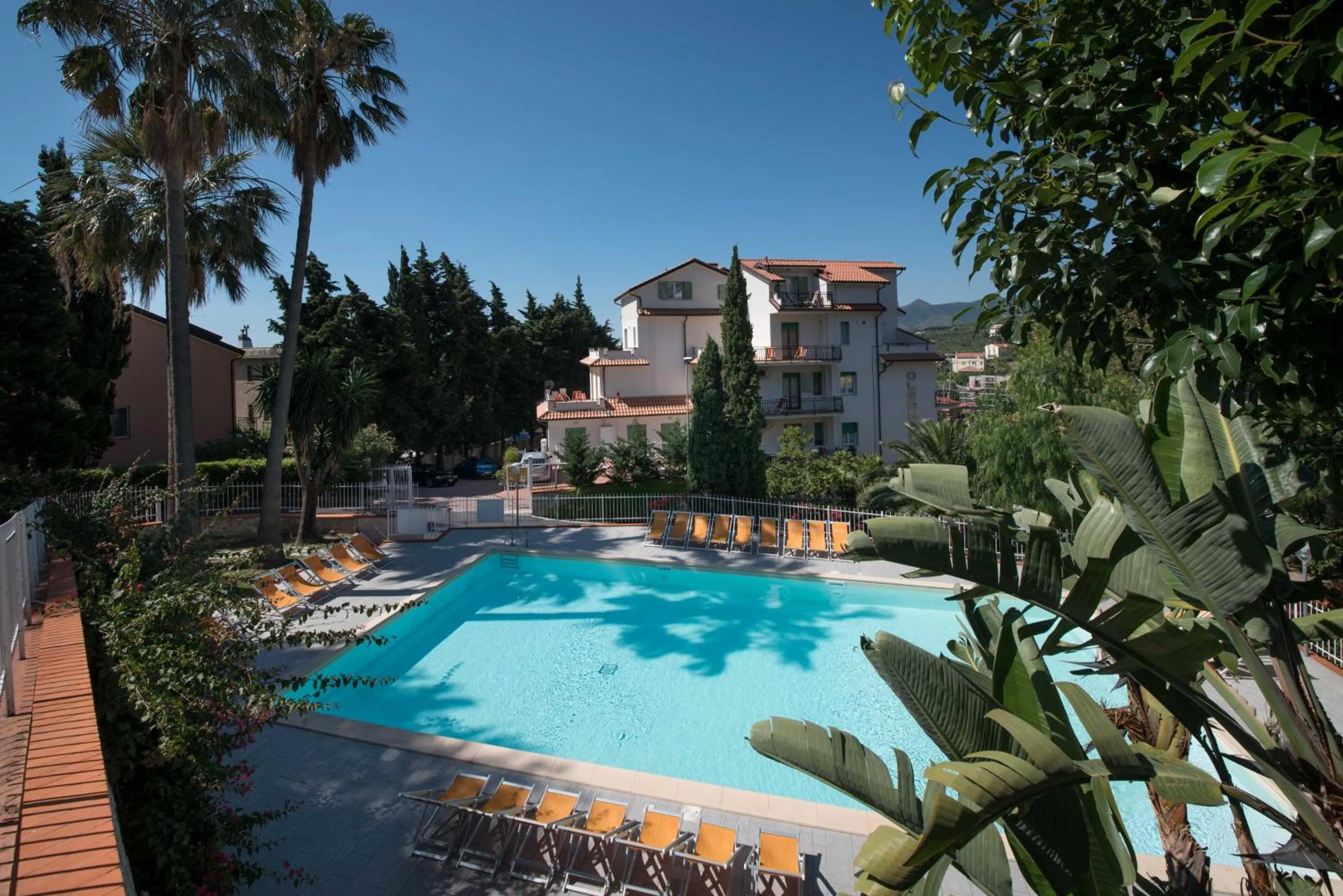 Swimming pool in Residence Oleandro
