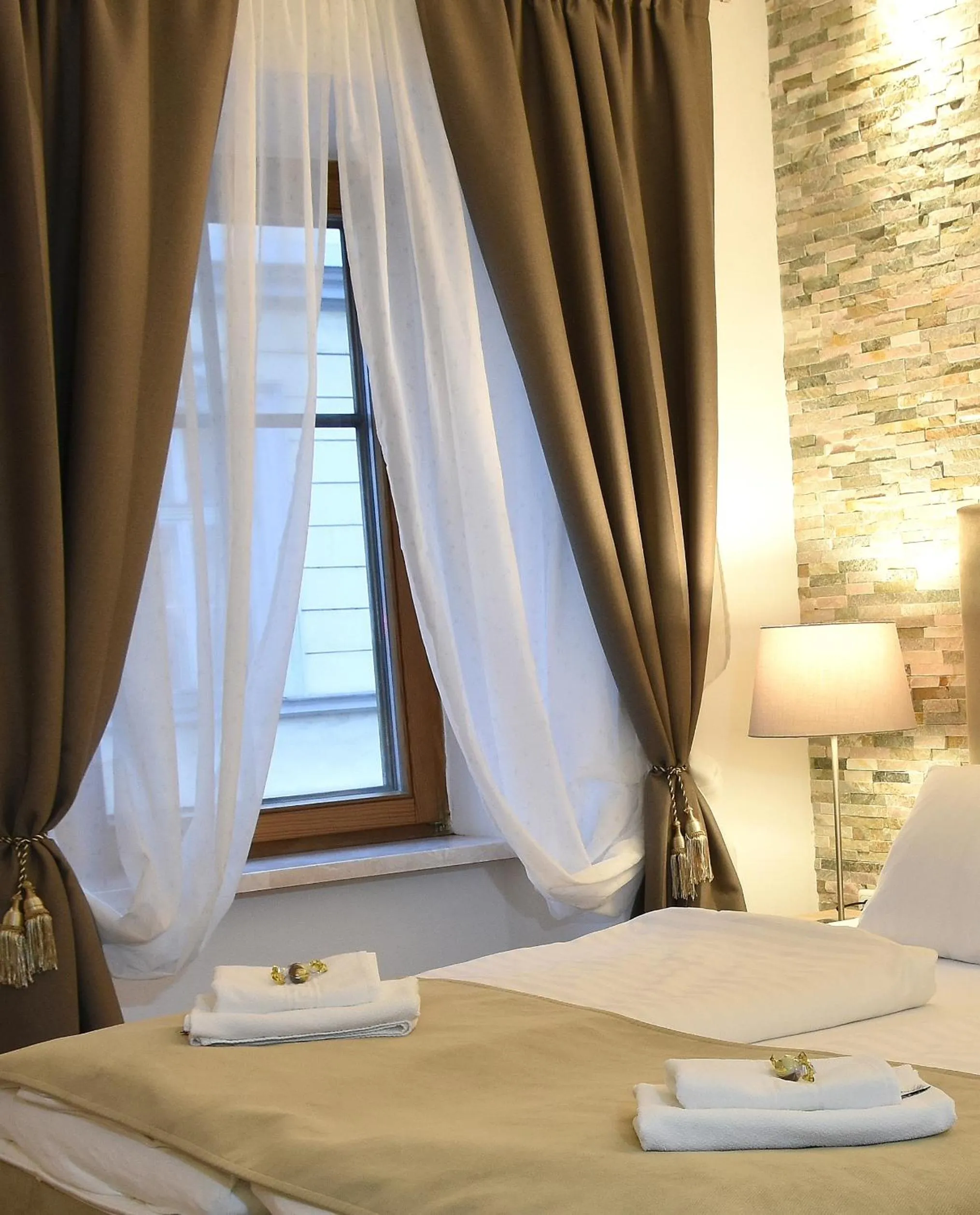 Bedroom, Bed in Hotel Torwirt